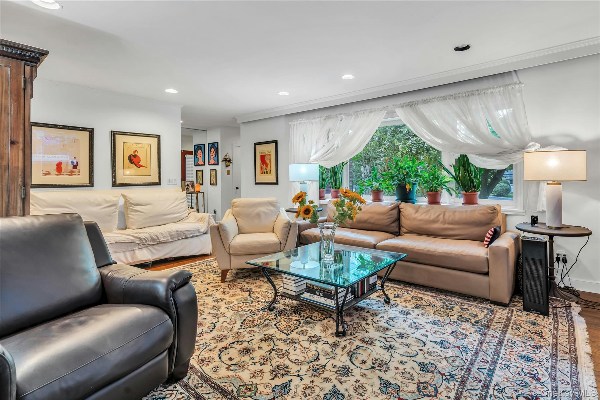 6 Harmony Road, Huntington, NY 11743