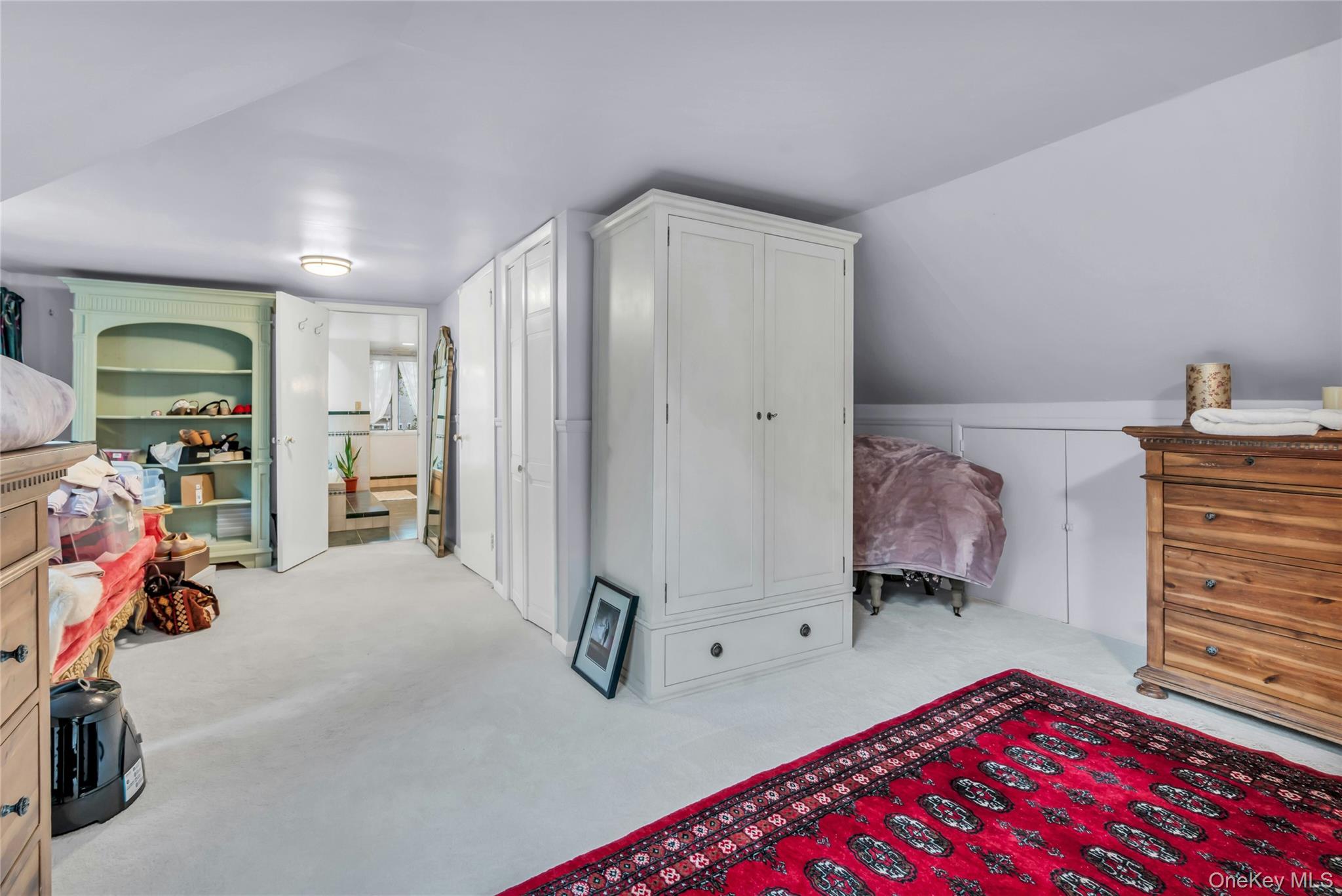 6 Harmony Road, Huntington, NY 11743