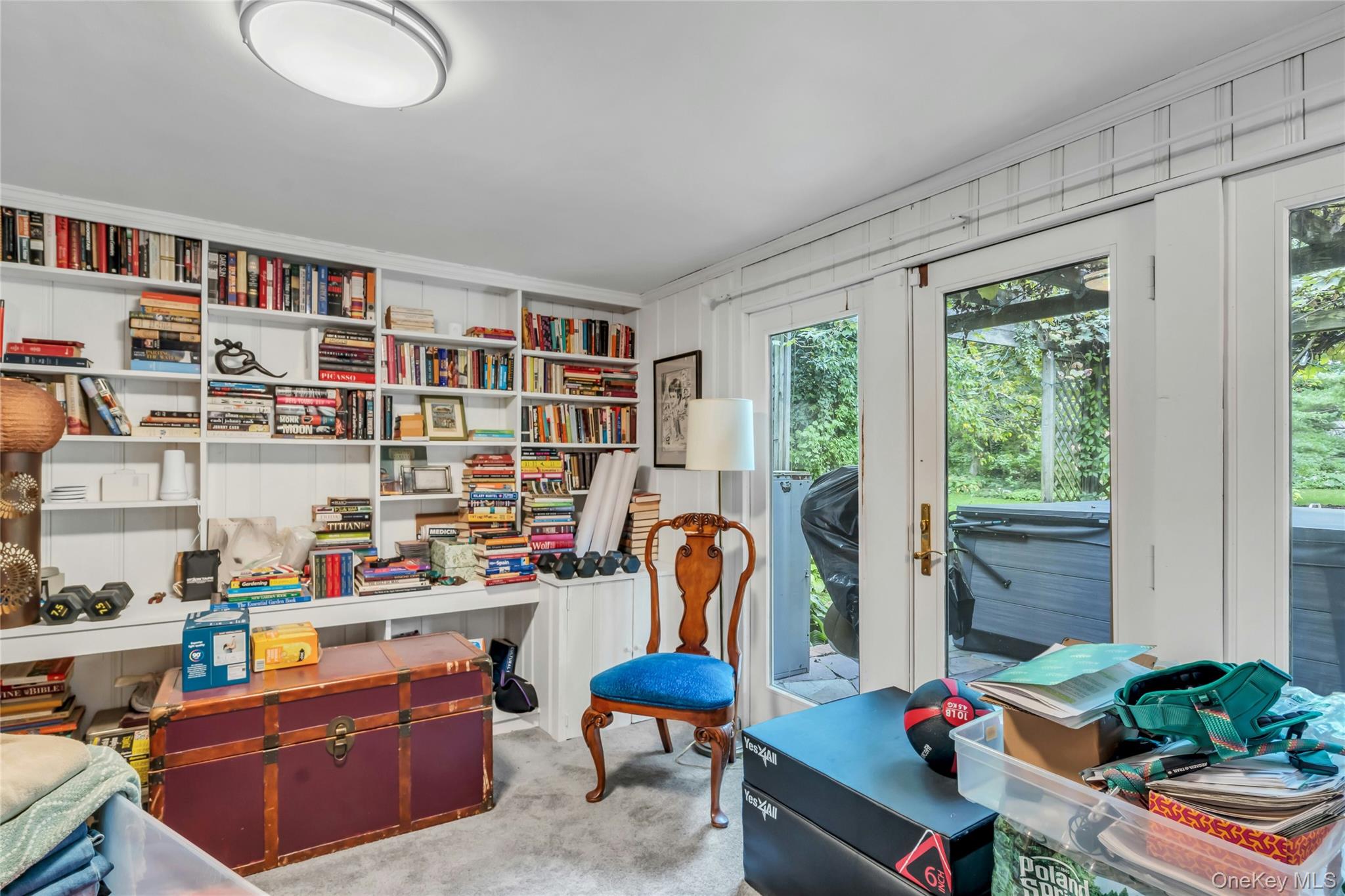 6 Harmony Road, Huntington, NY 11743