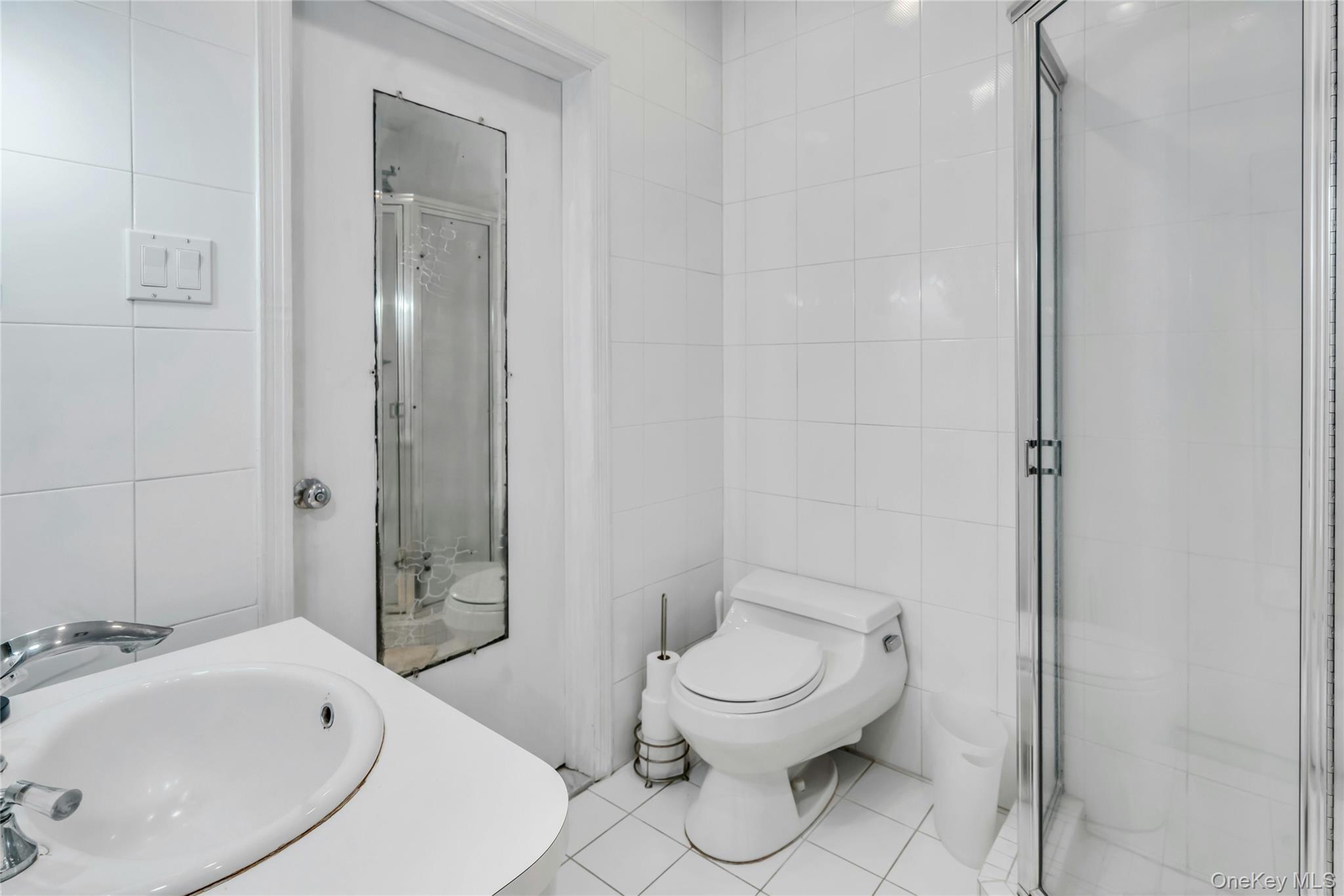 6 Harmony Road, Huntington, NY 11743