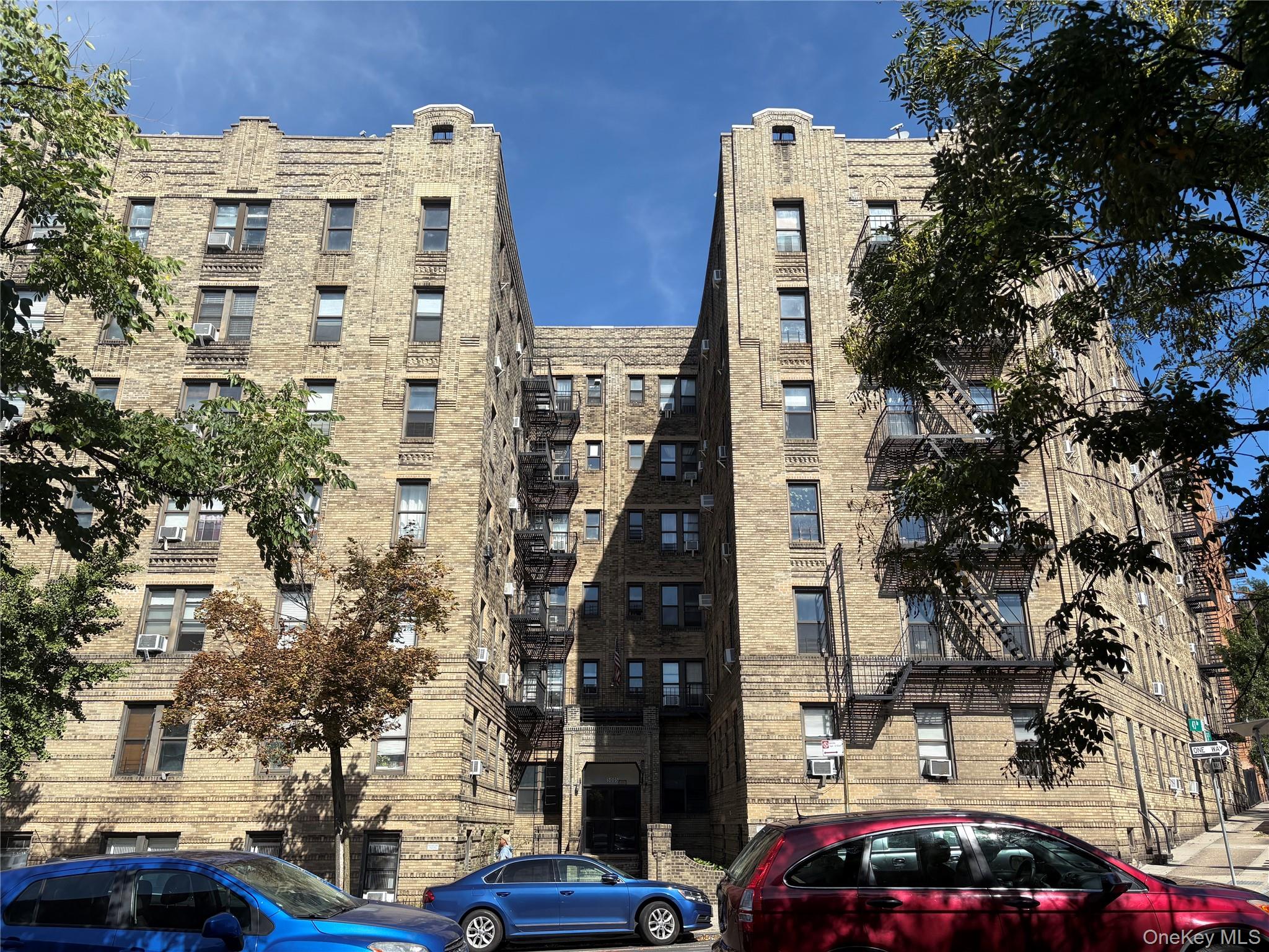 5005 43rd Avenue # 5H, Woodside, NY 11377