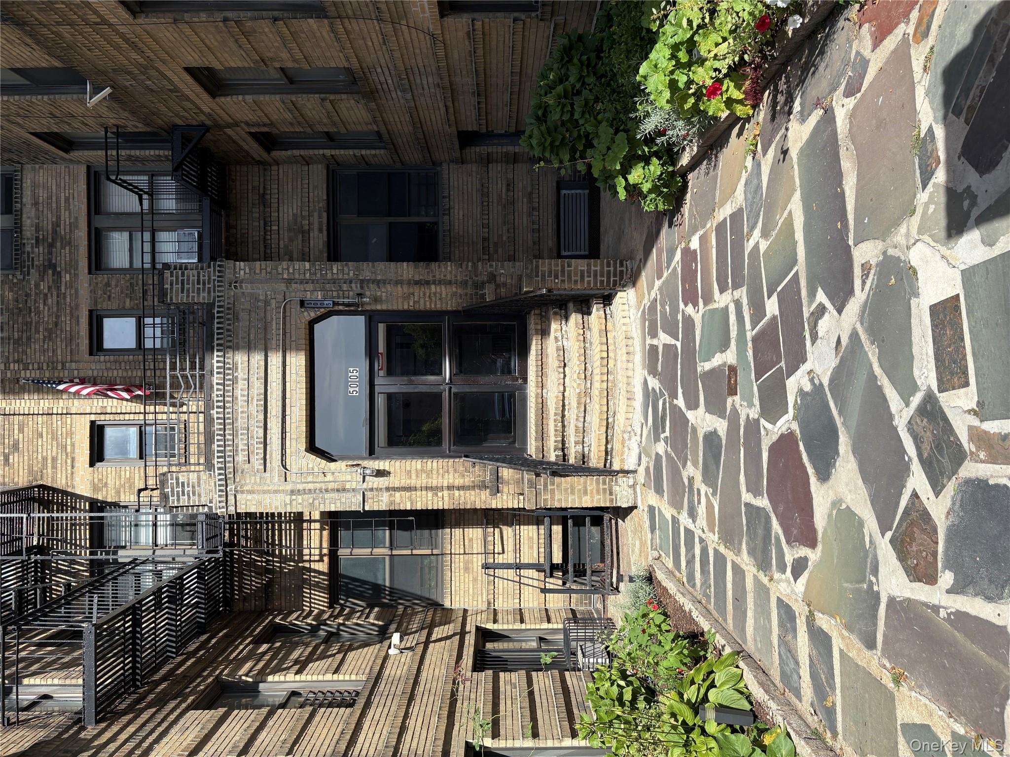 5005 43rd Avenue # 5H, Woodside, NY 11377