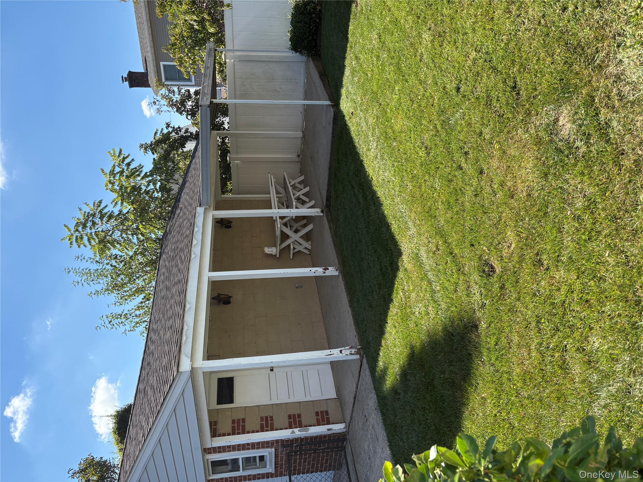 239 McKinley Parkway, Mineola, NY 11501