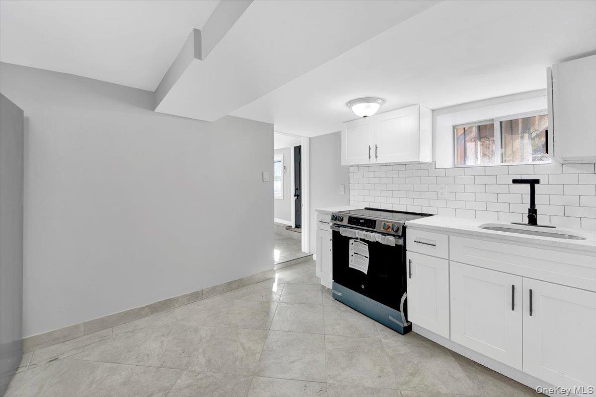 216 Pugsley Avenue, Bronx, NY 10473