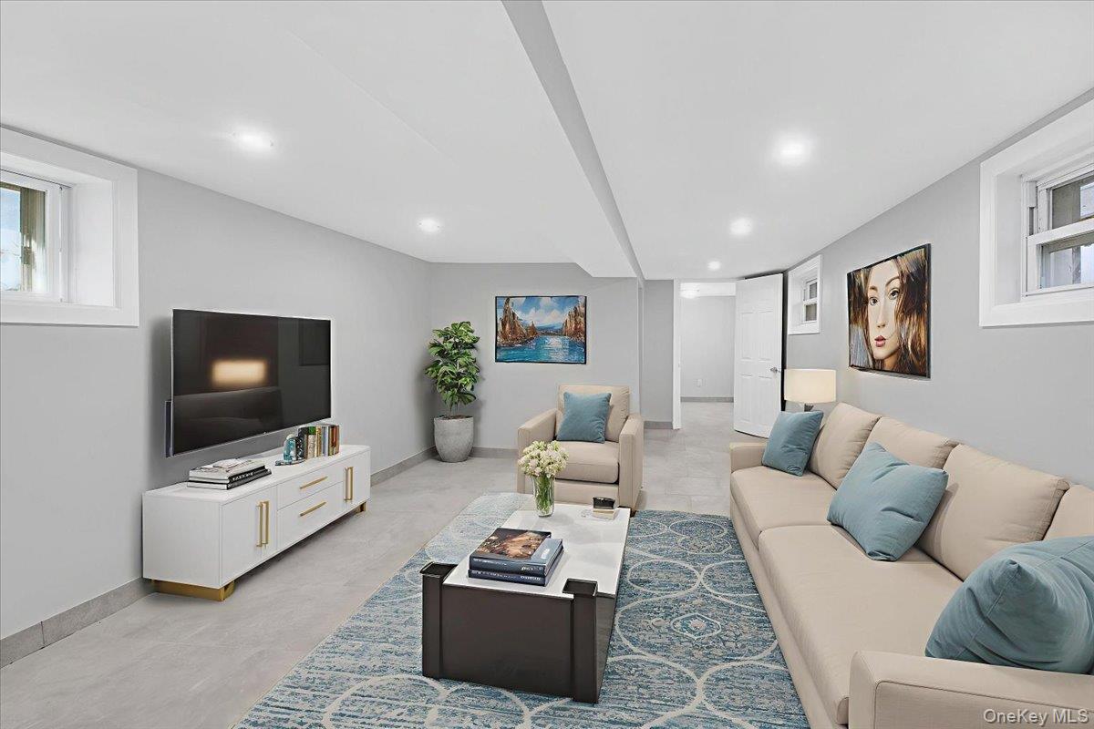 216 Pugsley Avenue, Bronx, NY 10473