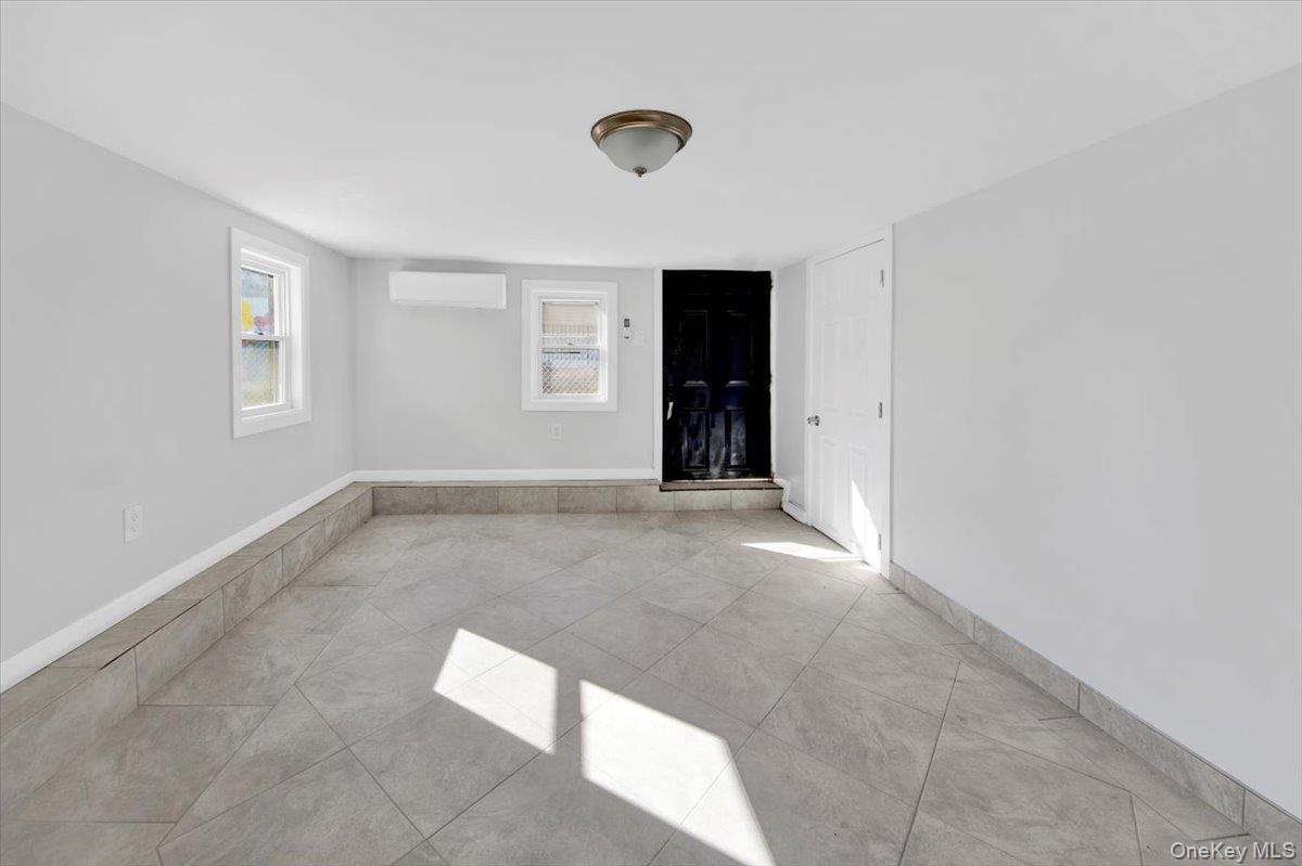 216 Pugsley Avenue, Bronx, NY 10473