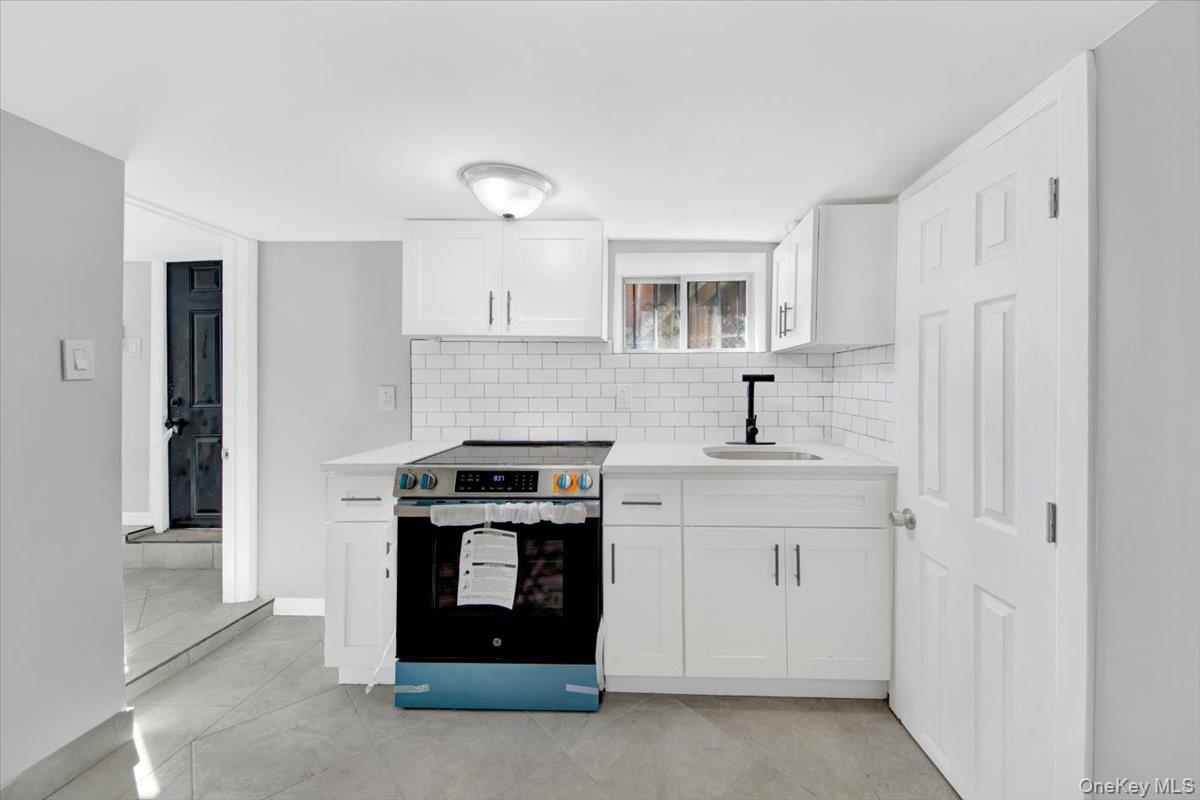 216 Pugsley Avenue, Bronx, NY 10473