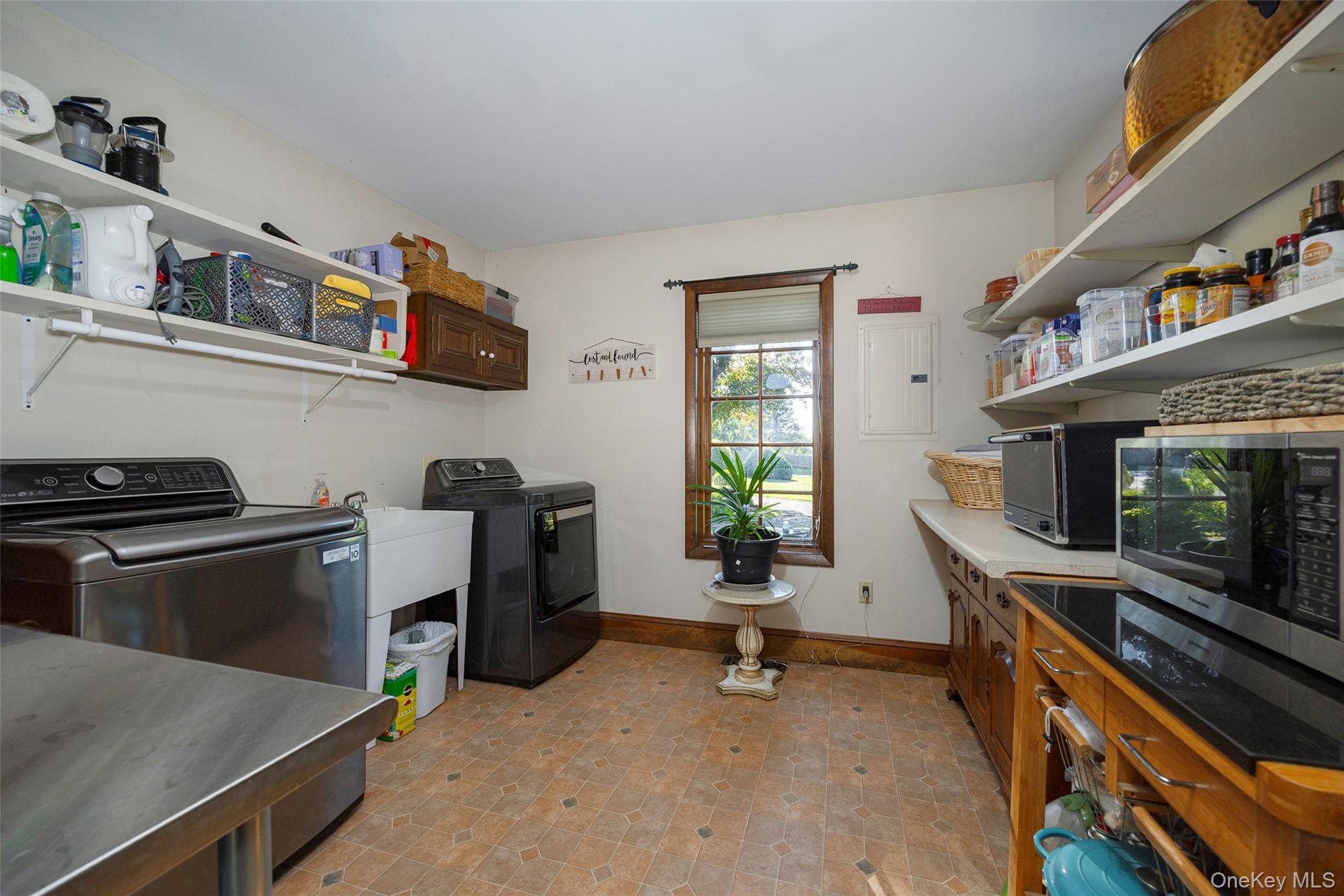 404 Gretna Road, Hyde Park, NY 12538