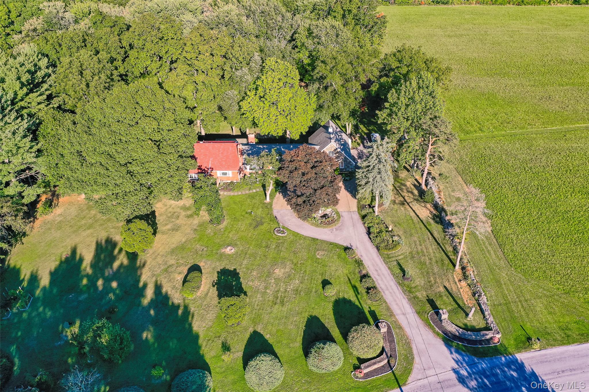 404 Gretna Road, Hyde Park, NY 12538