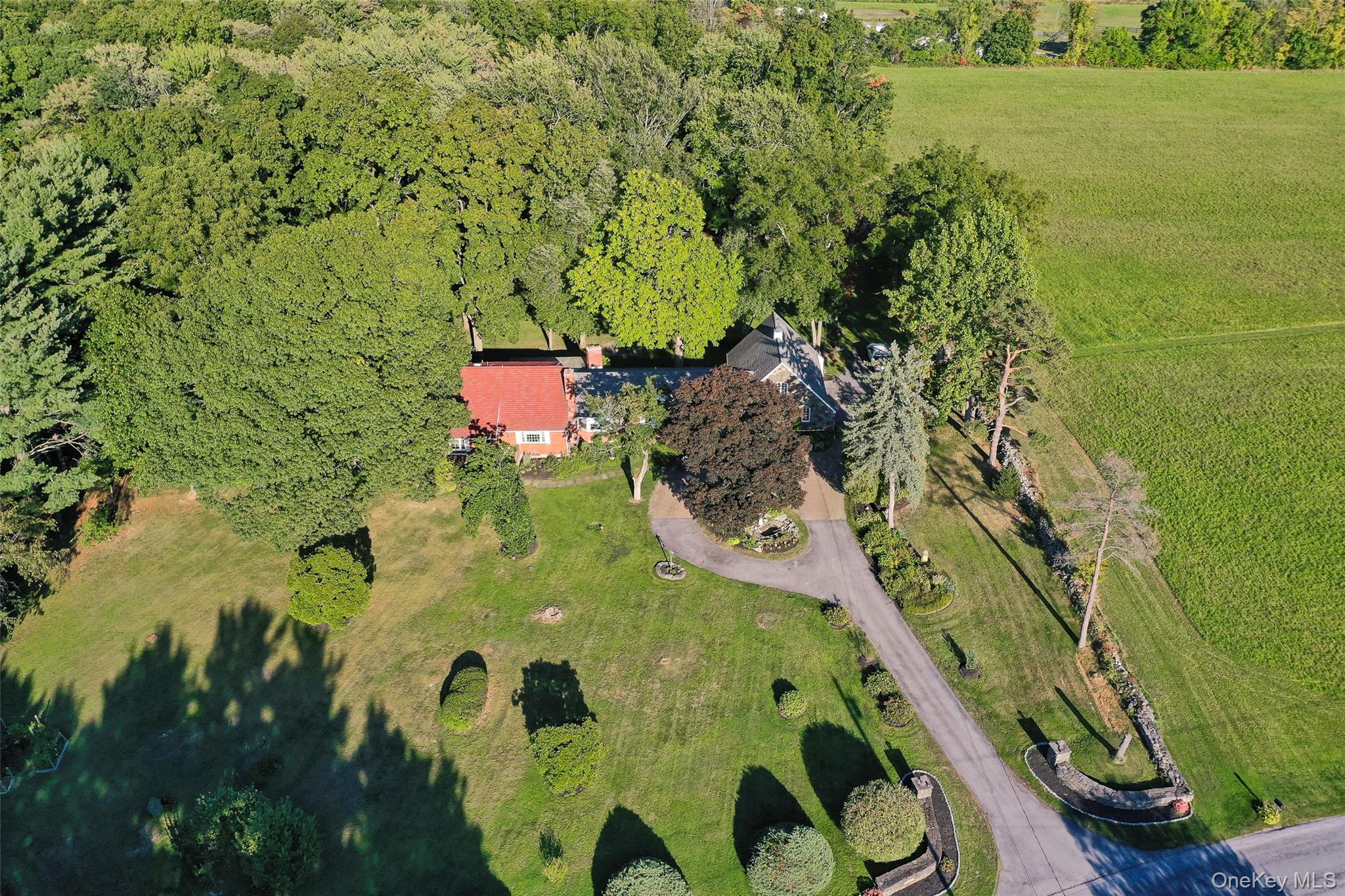 404 Gretna Road, Hyde Park, NY 12538