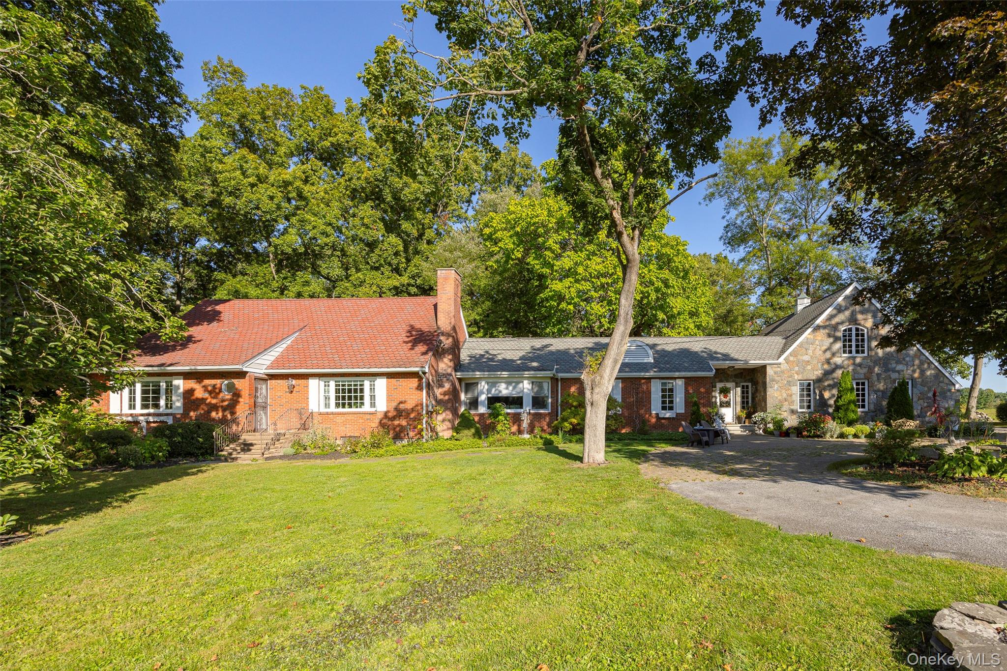 404 Gretna Road, Hyde Park, NY 12538