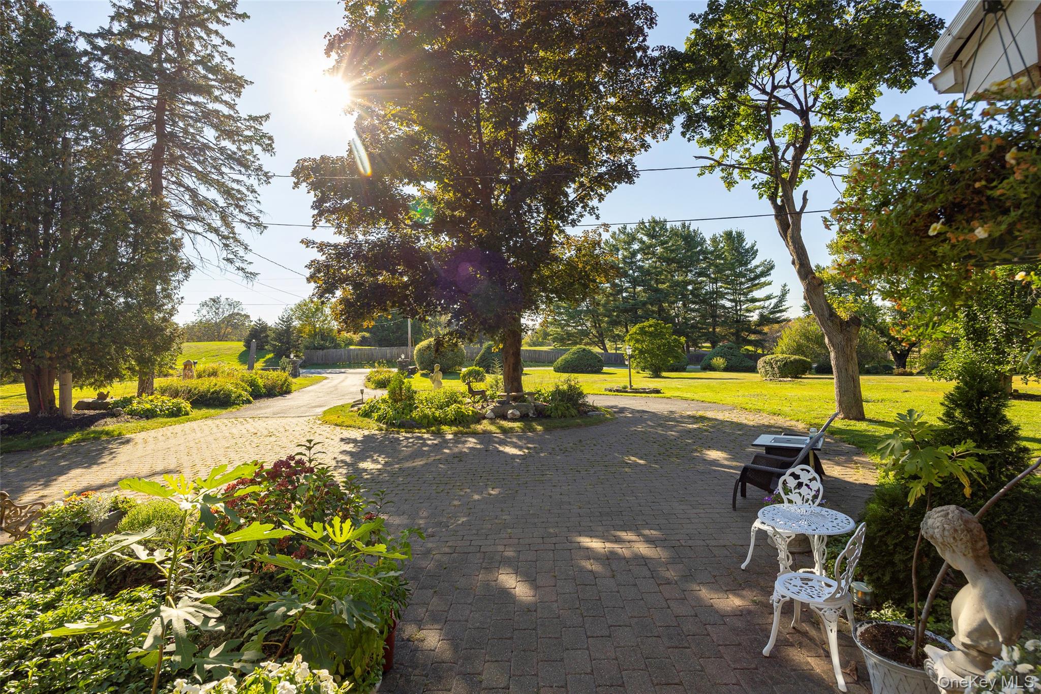 404 Gretna Road, Hyde Park, NY 12538