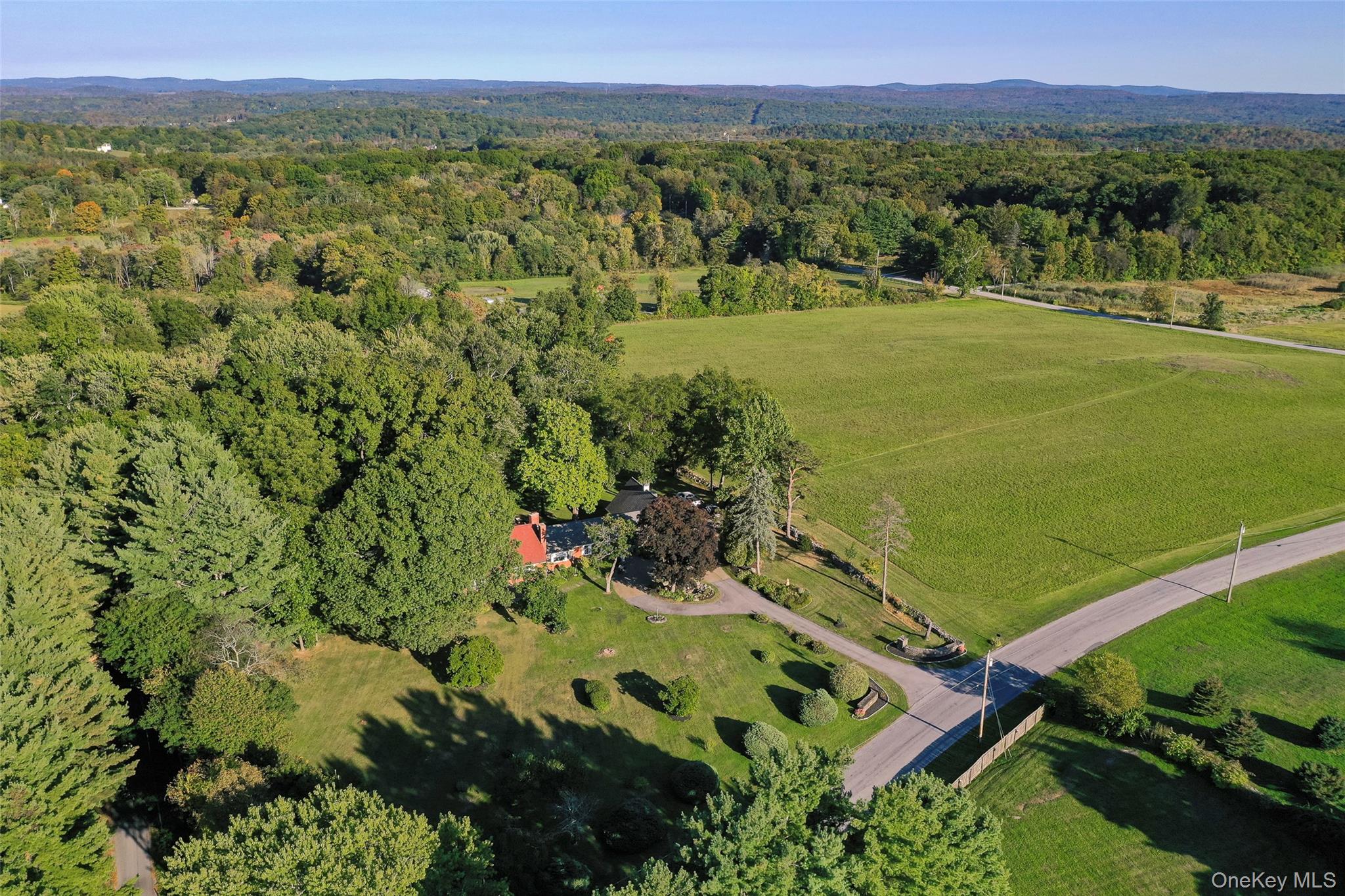 404 Gretna Road, Hyde Park, NY 12538