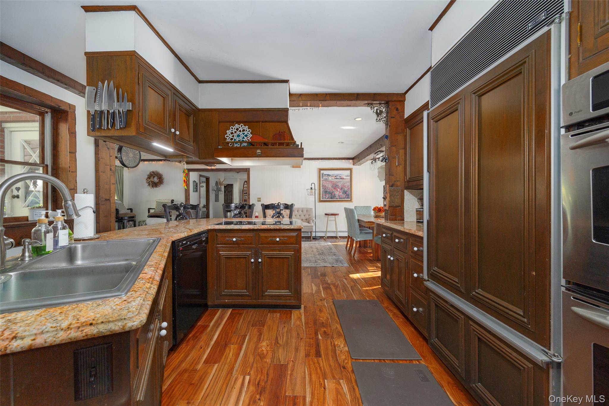 404 Gretna Road, Hyde Park, NY 12538