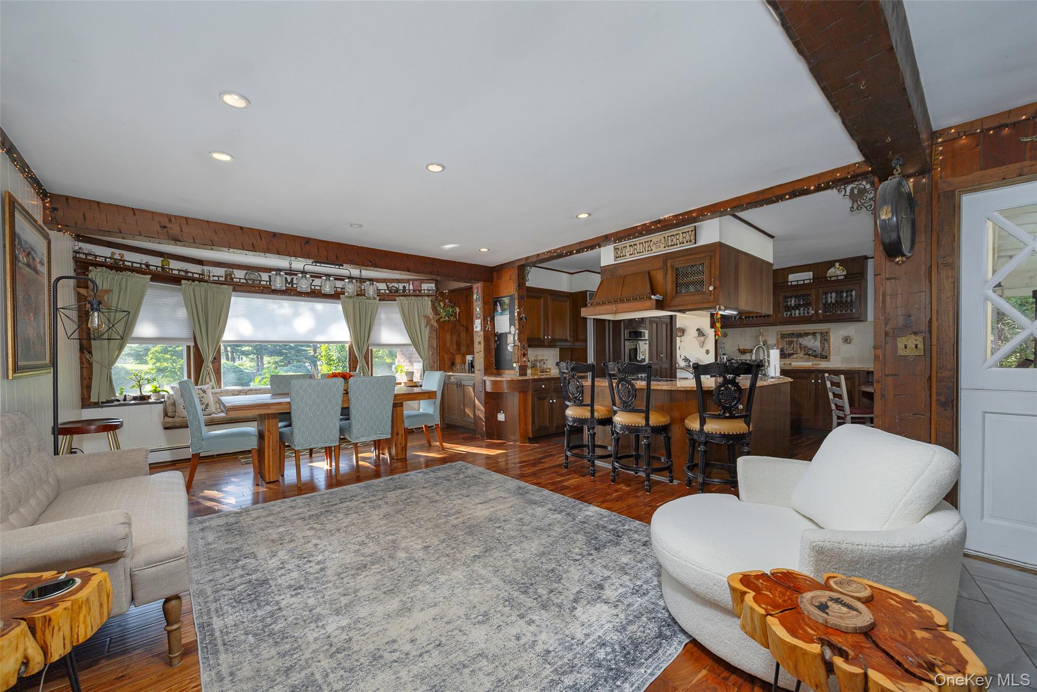 404 Gretna Road, Hyde Park, NY 12538