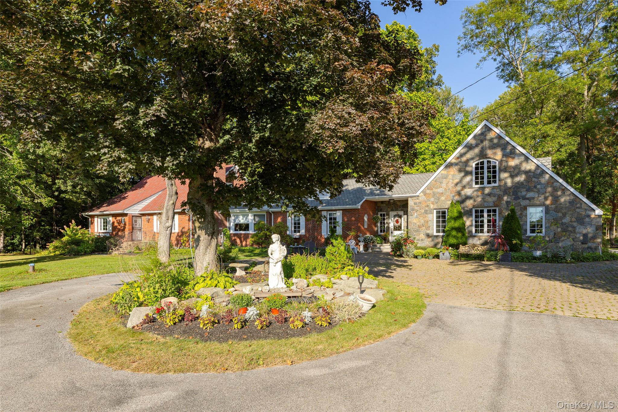 404 Gretna Road, Hyde Park, NY 12538