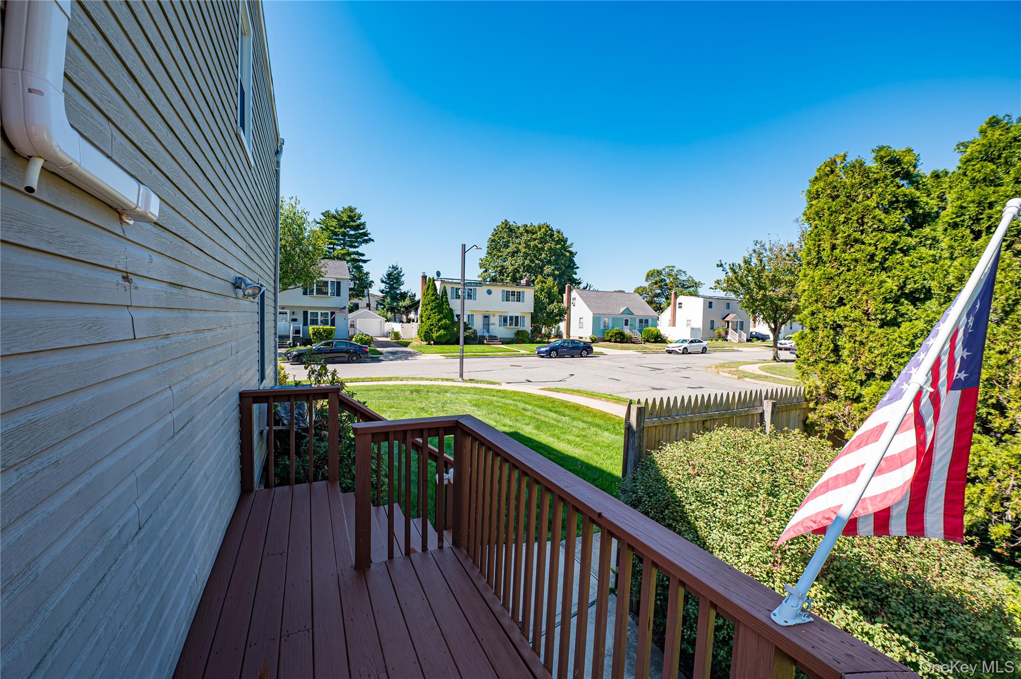 31 Garden Boulevard, Hicksville, NY 11801