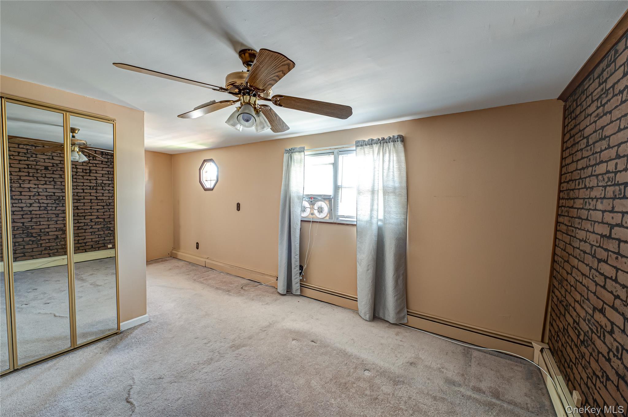 31 Garden Boulevard, Hicksville, NY 11801