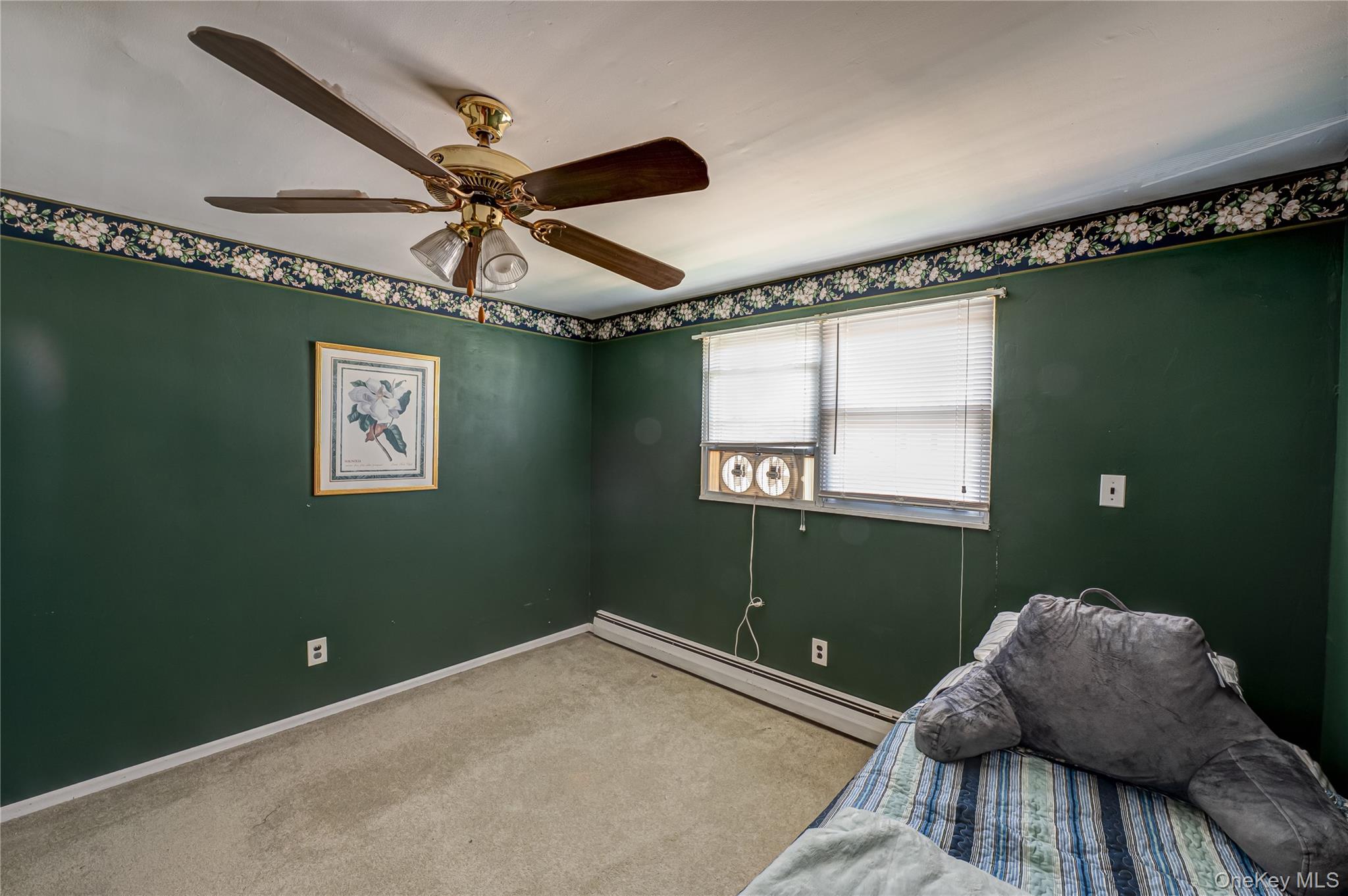 31 Garden Boulevard, Hicksville, NY 11801