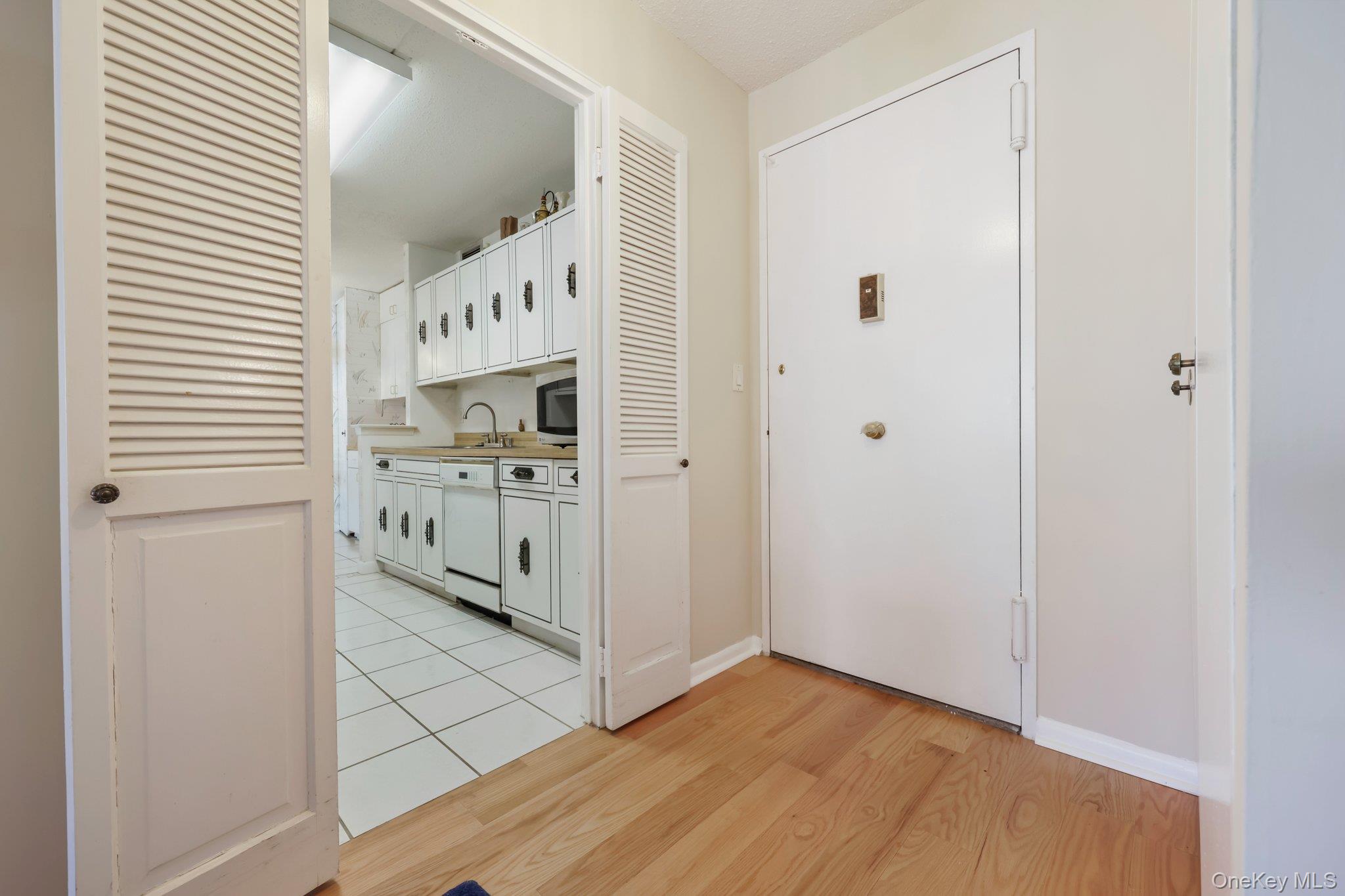 400 High Point Drive # 409, Hartsdale, NY 10530