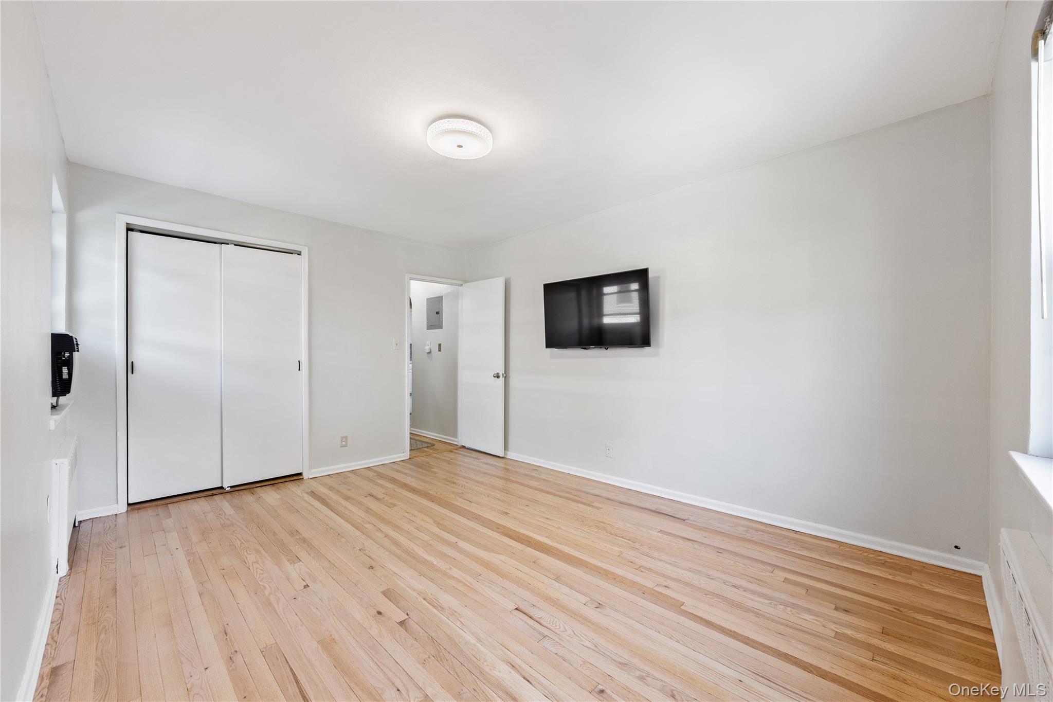 73-08 220th Street # Lower, 405B1, Oakland Gardens, NY 11364