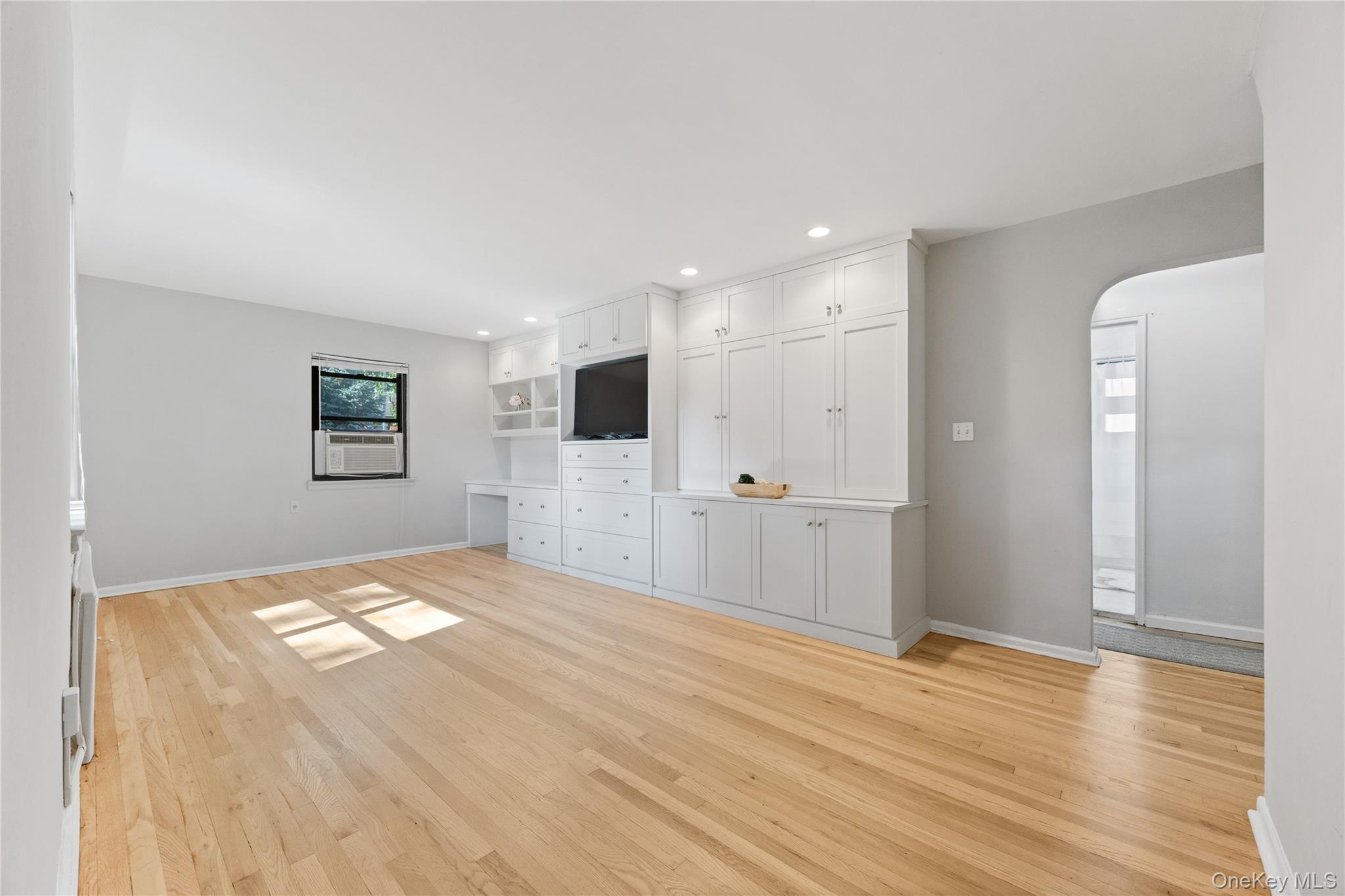 73-08 220th Street # Lower, 405B1, Oakland Gardens, NY 11364