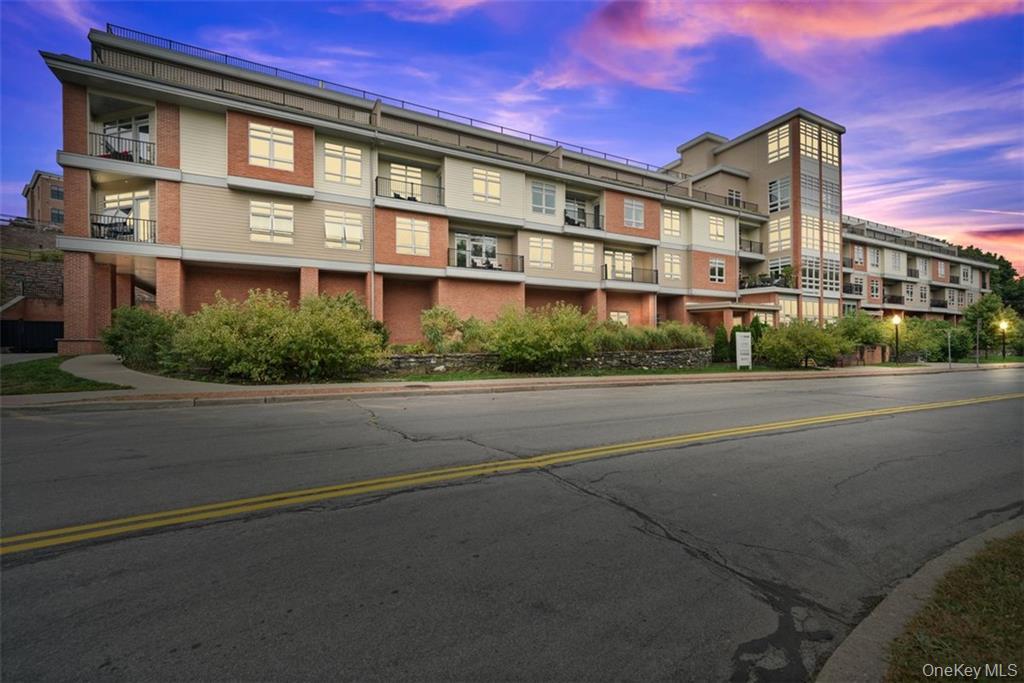 30 Beekman Street # 207, Beacon, NY 12508