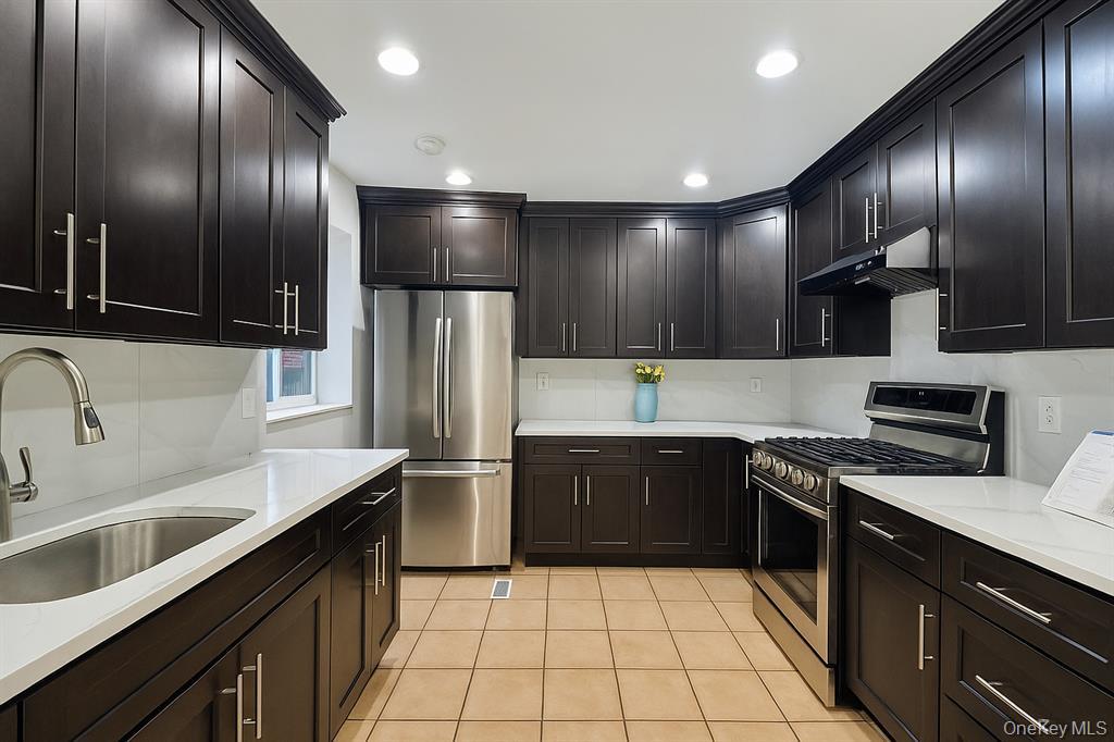 4734 Glenwood Street, Little Neck, NY 11362