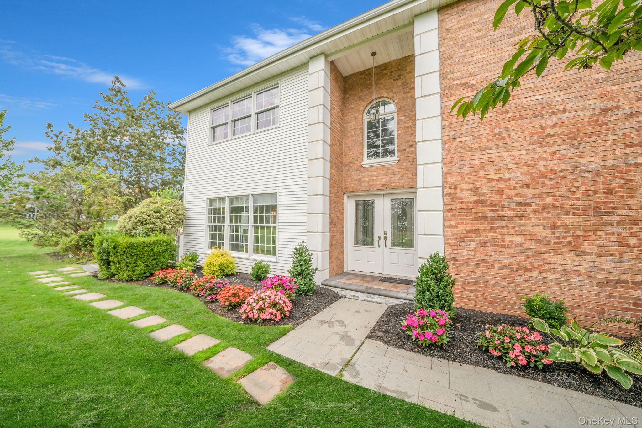 52 Hamlet Drive # 52, Commack, NY 11725