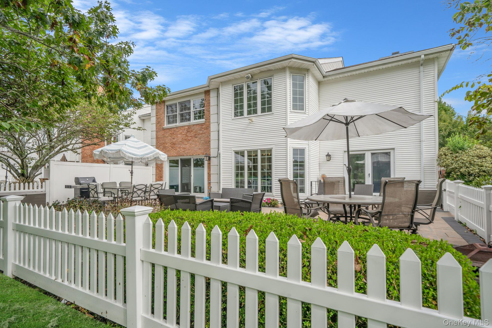 52 Hamlet Drive # 52, Commack, NY 11725