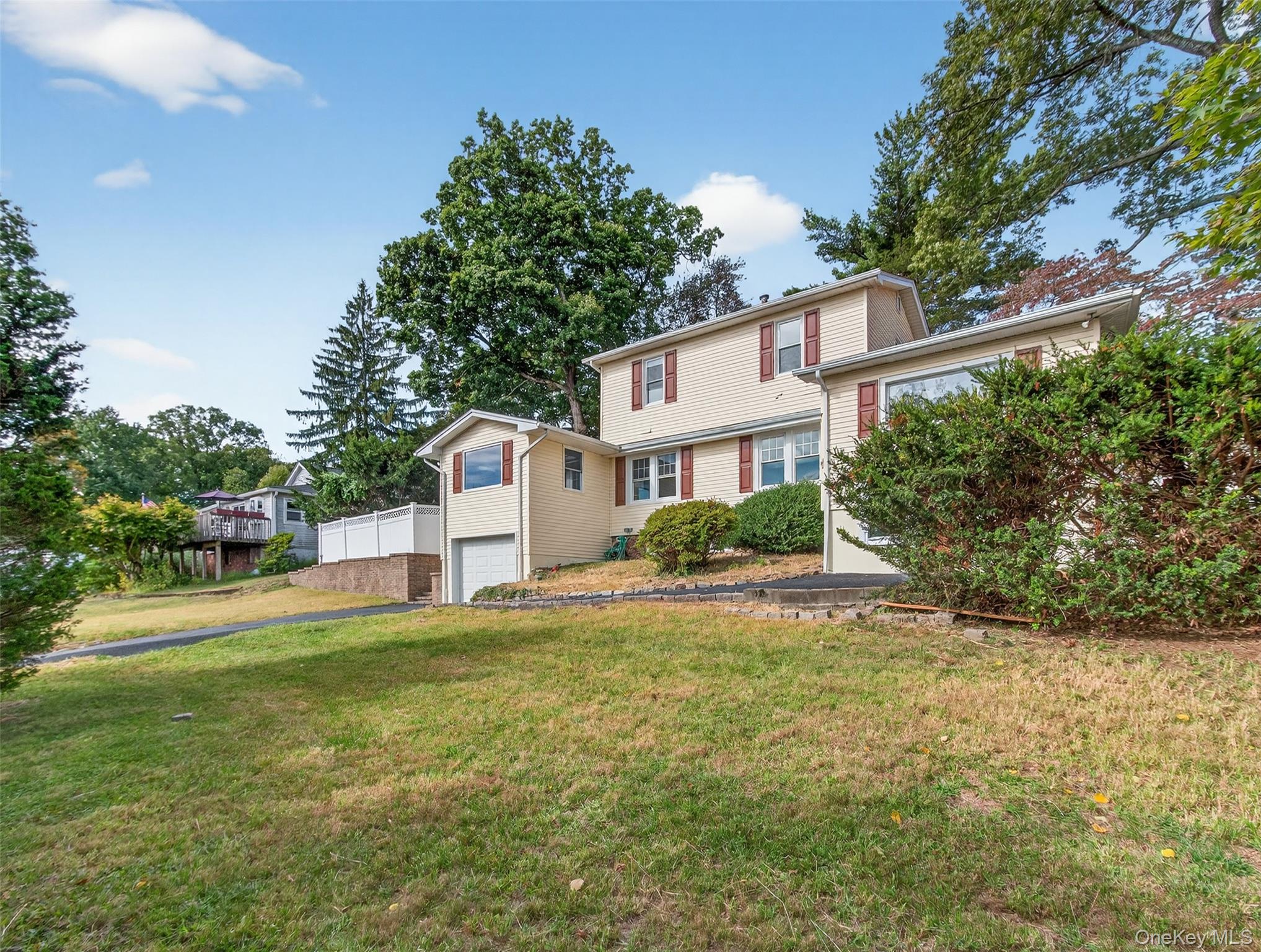 63 Lindbergh Lane, New City, NY 10956