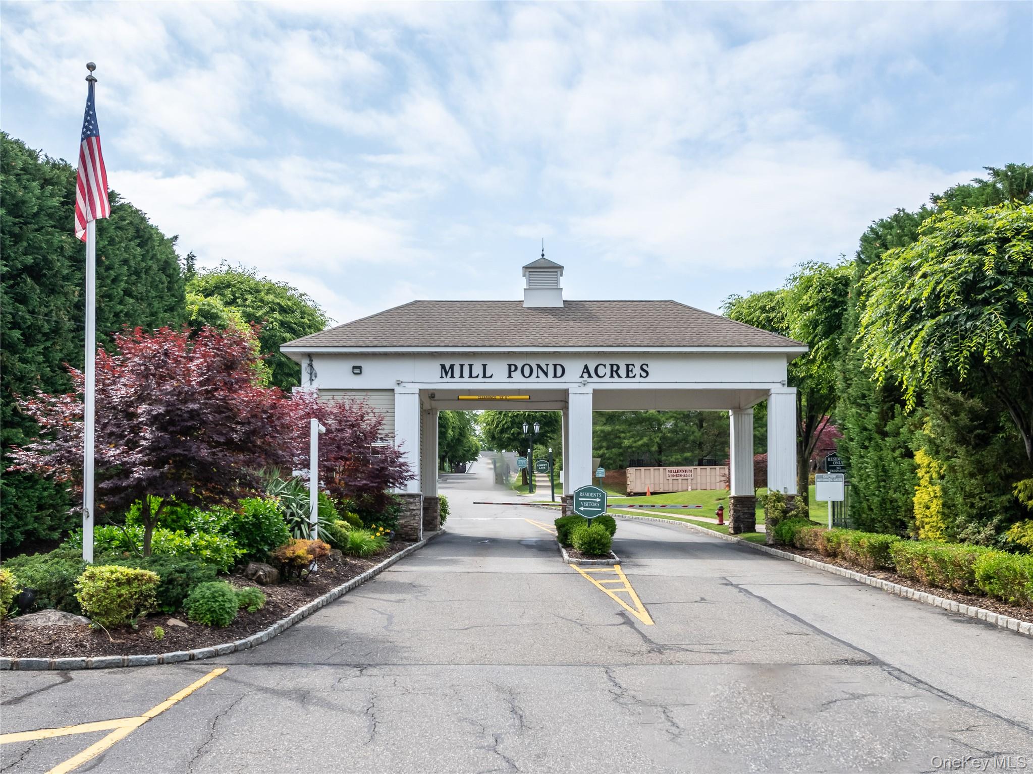 134 Pond View Drive, Port Washington, NY 11050