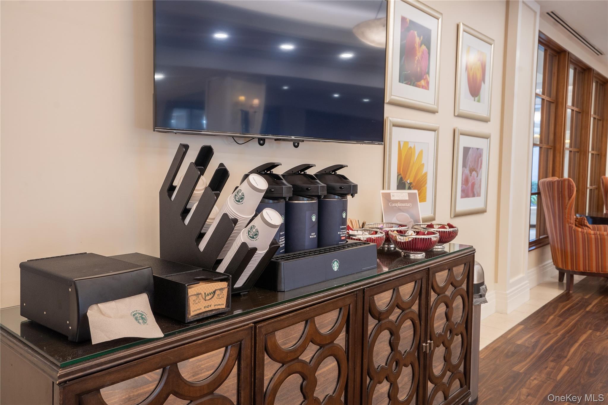 300 East Overlook # 347, Port Washington, NY 11050