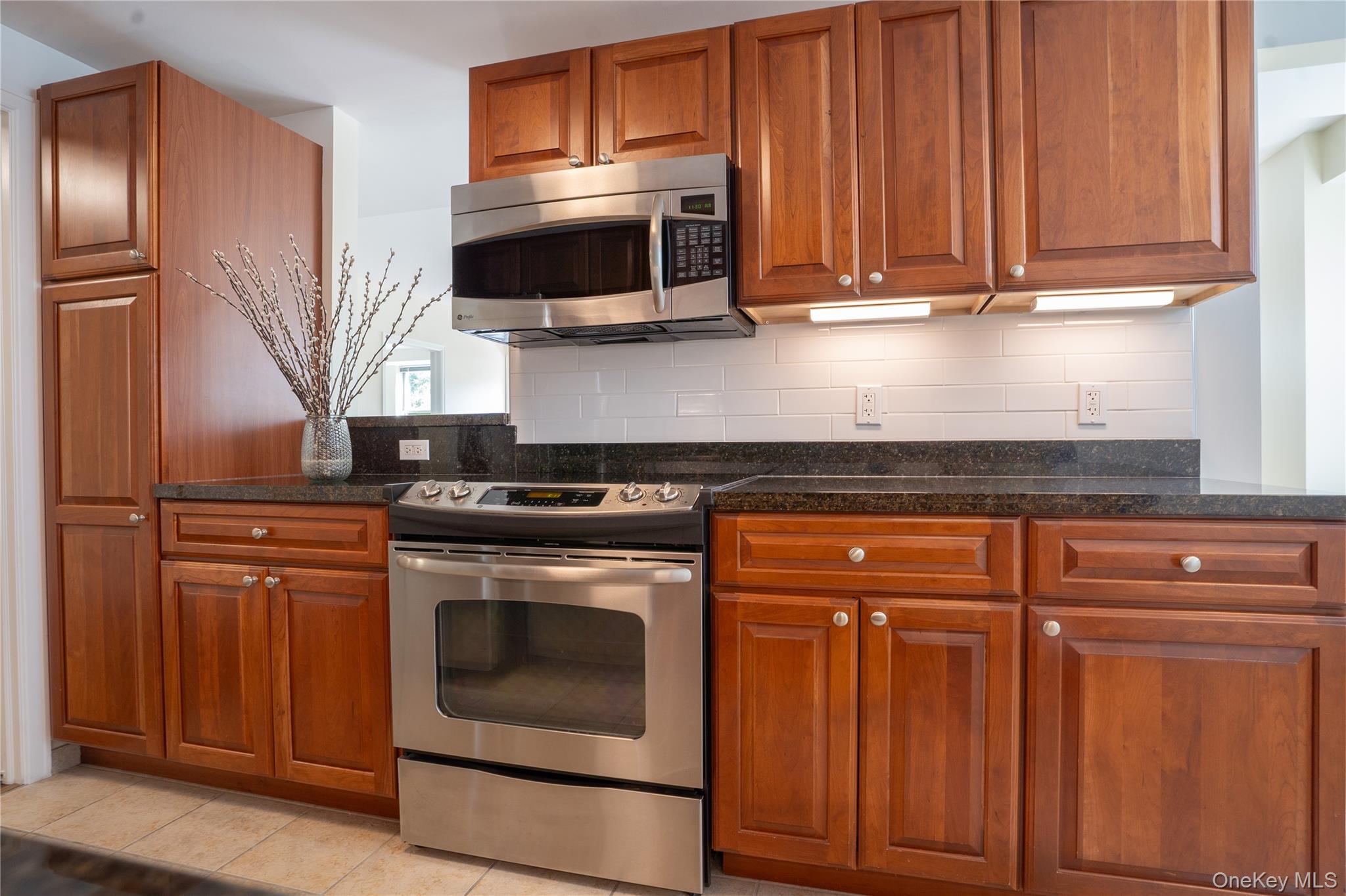 300 East Overlook # 347, Port Washington, NY 11050