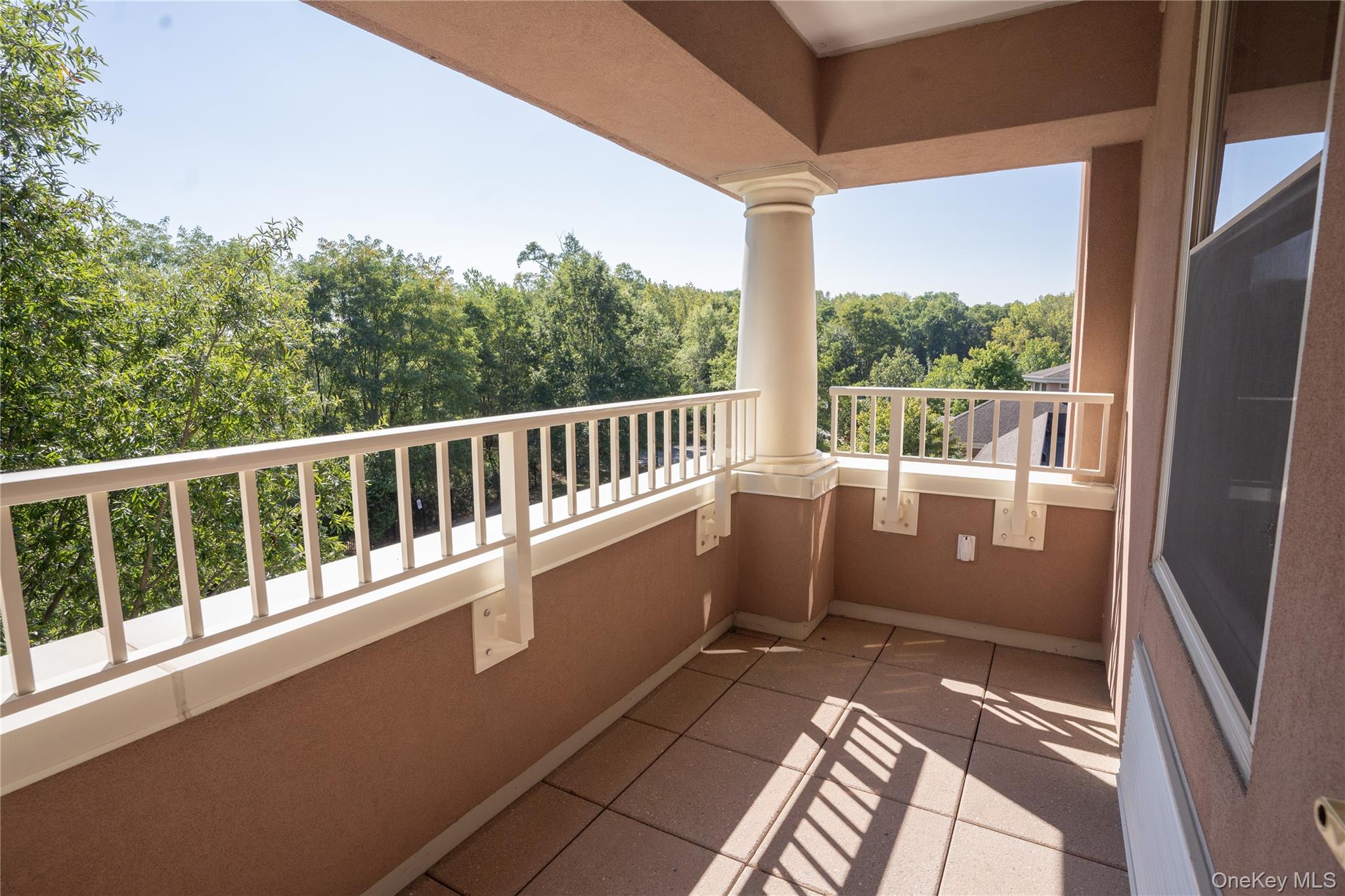 300 East Overlook # 347, Port Washington, NY 11050