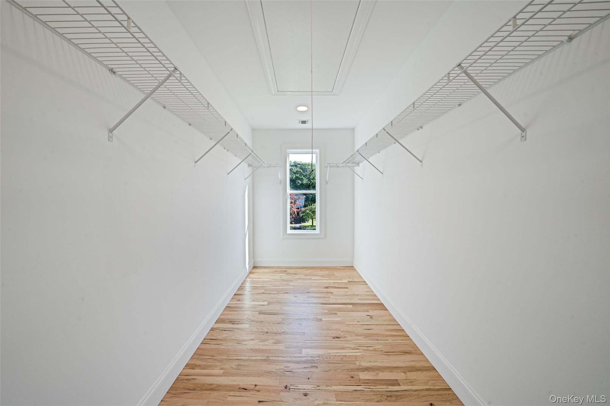 817 Pondview Road, Riverhead, NY 11901