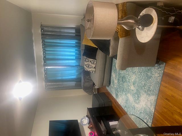 947 E 229th Street, Bronx, NY 10466