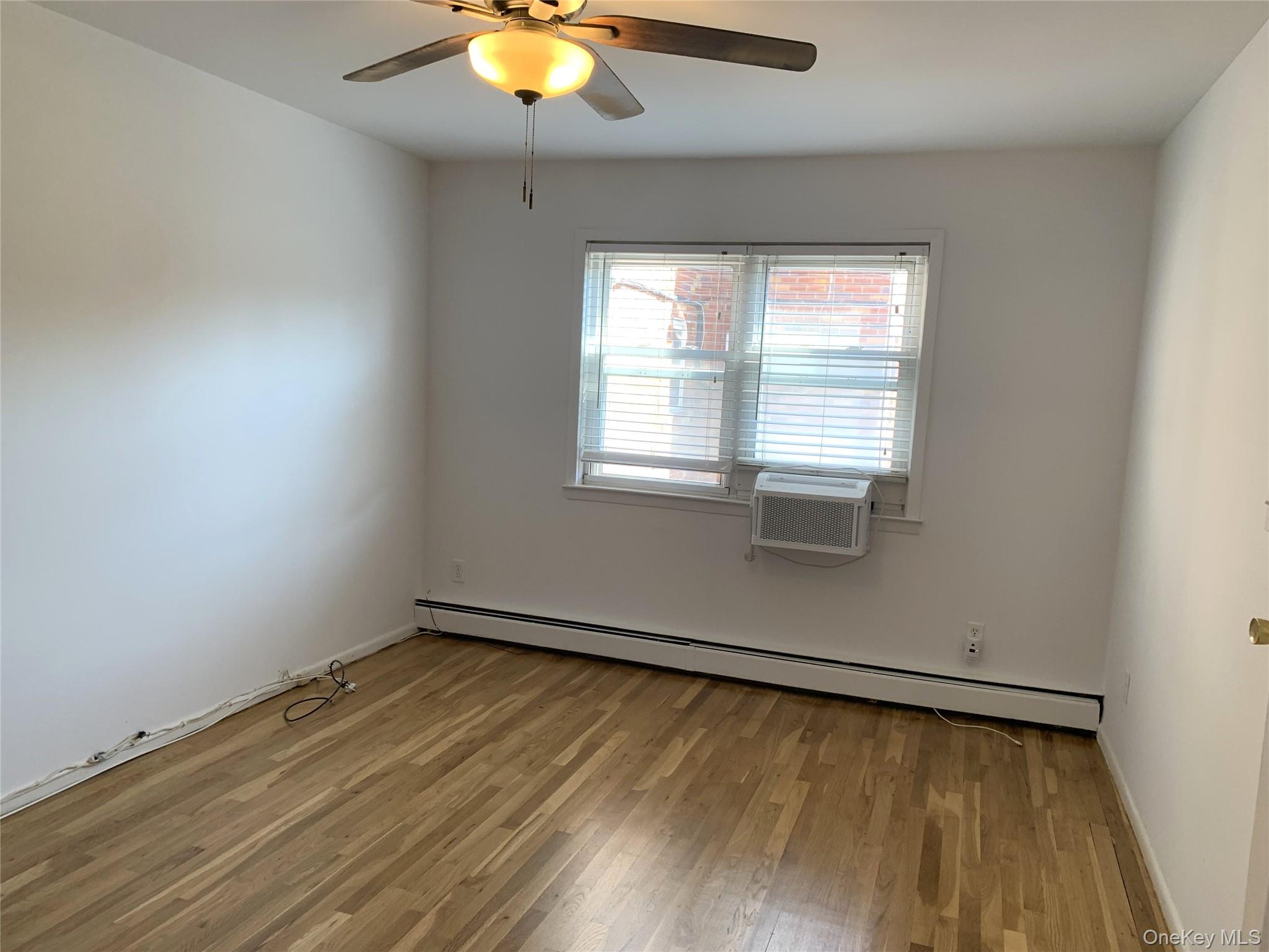 1 Childs Avenue # 1E, Floral Park, NY 11001