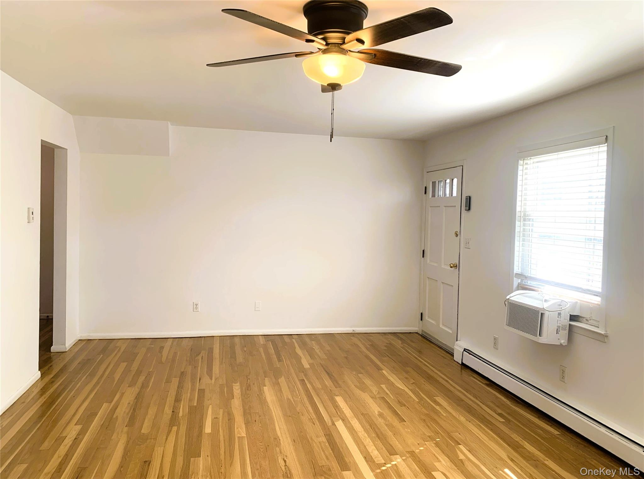 1 Childs Avenue # 1E, Floral Park, NY 11001