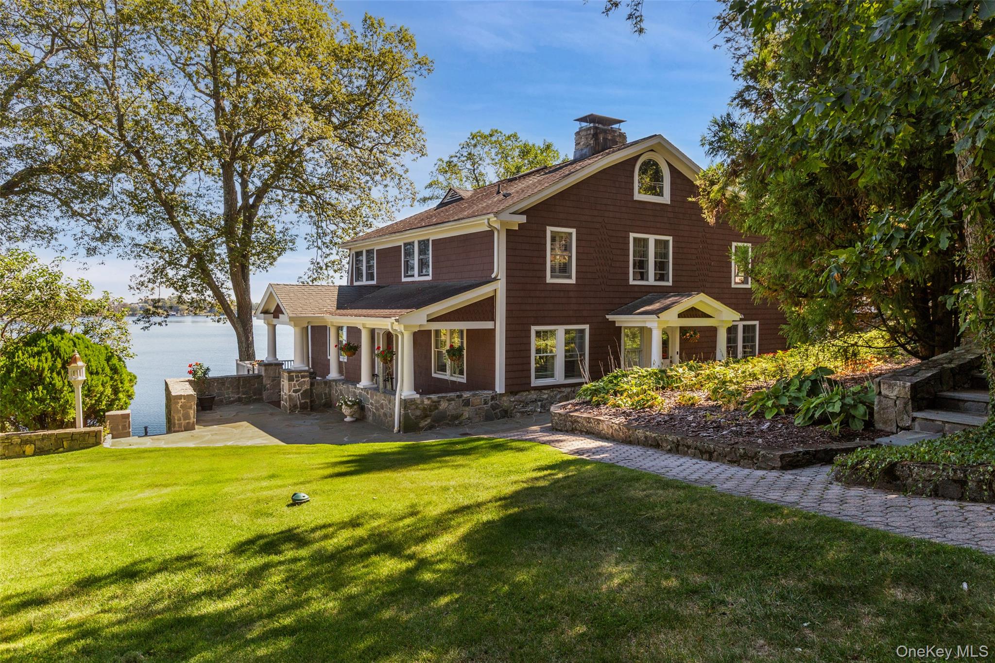 300 West Lake Blvd, Mahopac, NY 10541