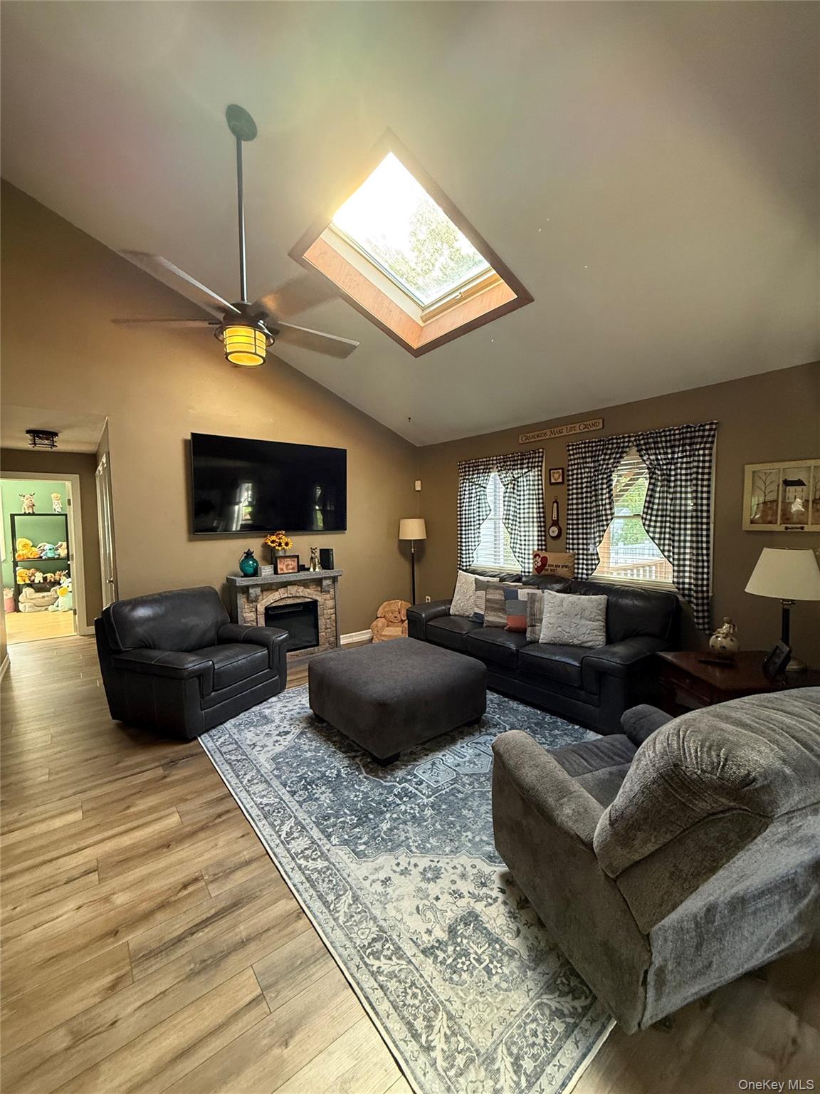 386 Lillian Boulevard, Holbrook, NY 11741