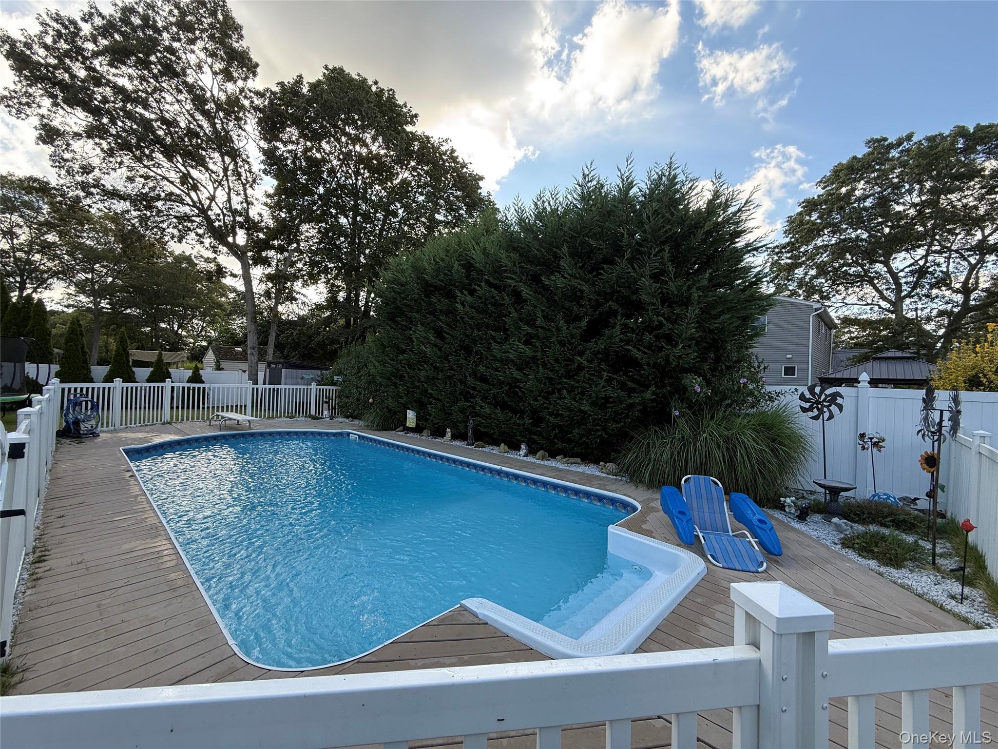 386 Lillian Boulevard, Holbrook, NY 11741