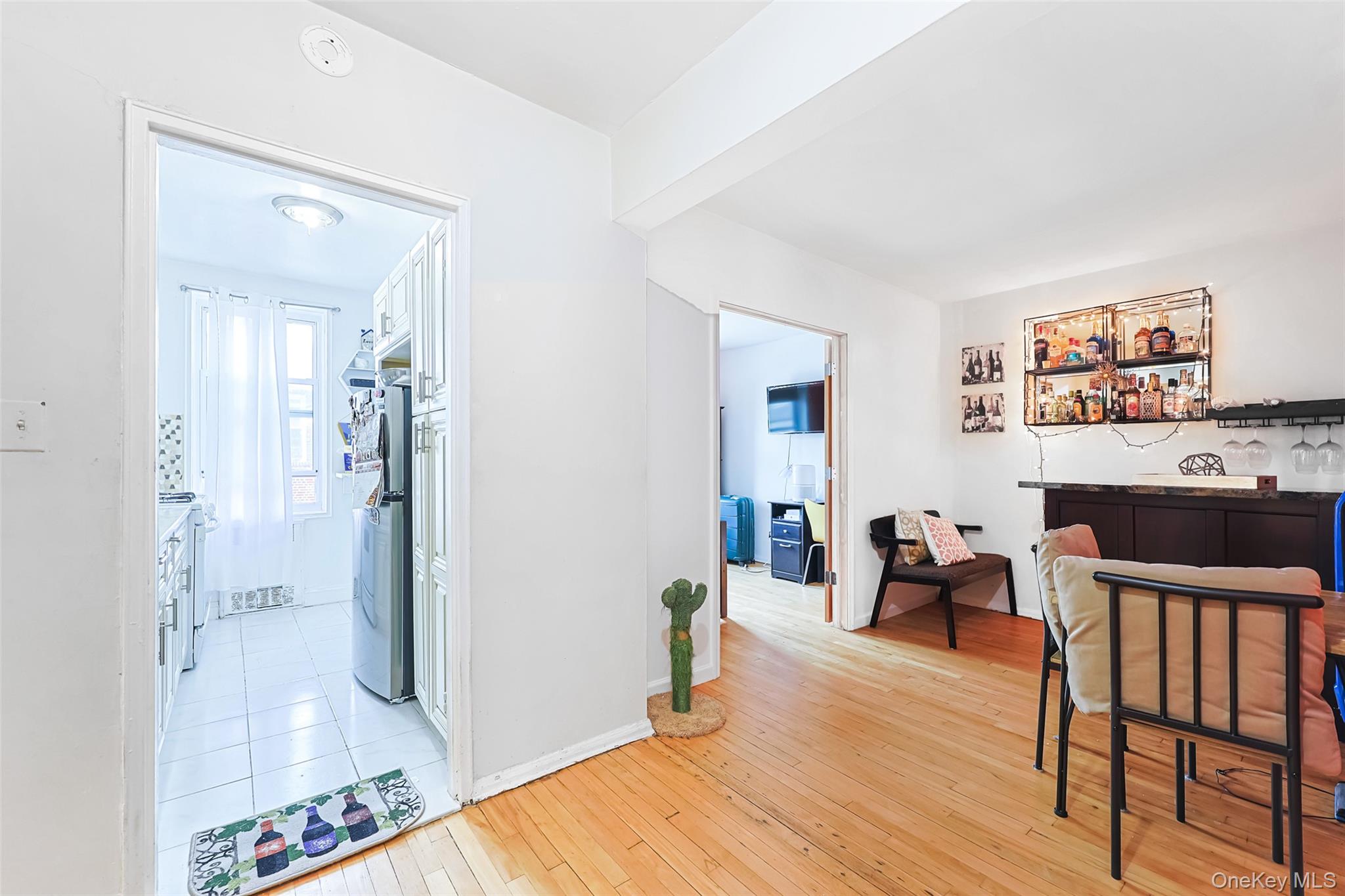 88-09 35th Avenue # 2O, Jackson Heights, NY 11372