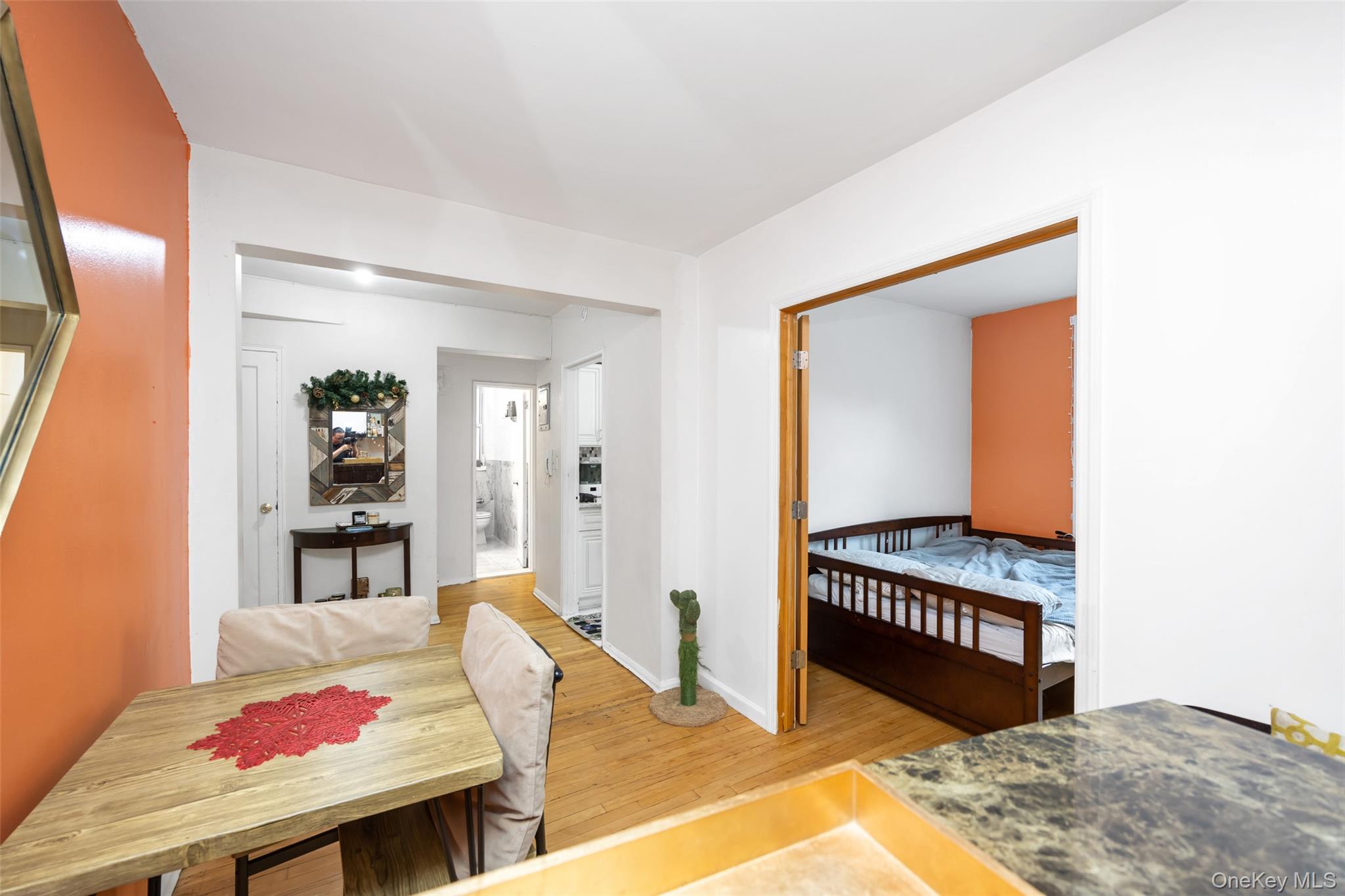 88-09 35th Avenue # 2O, Jackson Heights, NY 11372