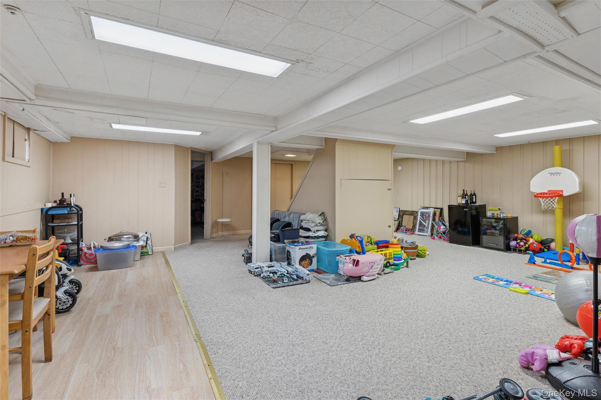 2147 Seneca Drive N, Merrick, NY 11566