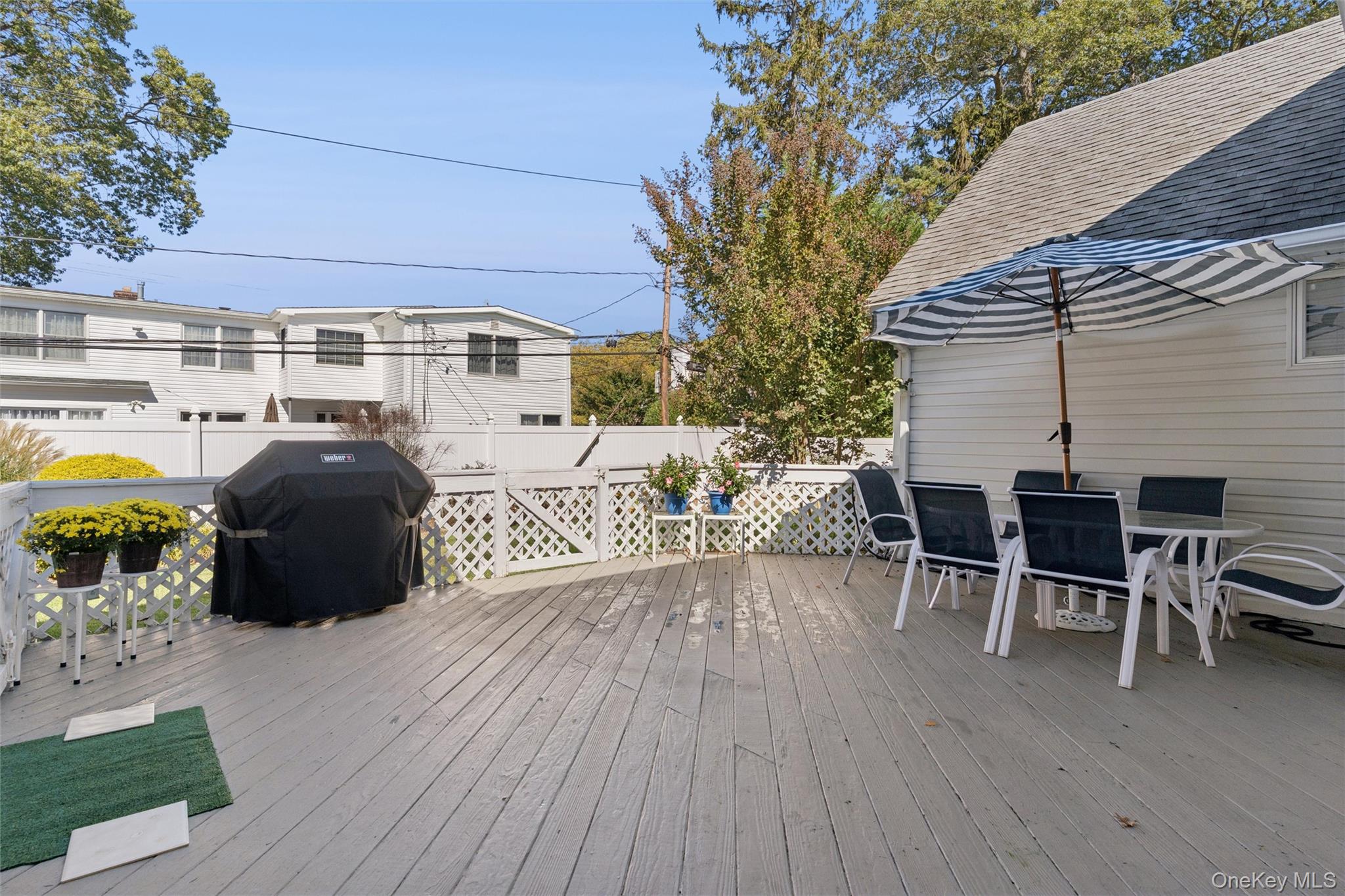 2147 Seneca Drive N, Merrick, NY 11566