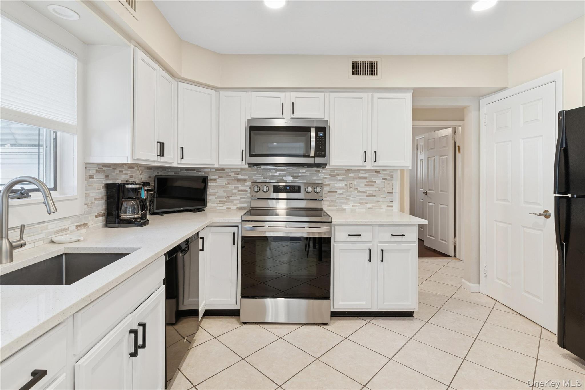 2147 Seneca Drive N, Merrick, NY 11566