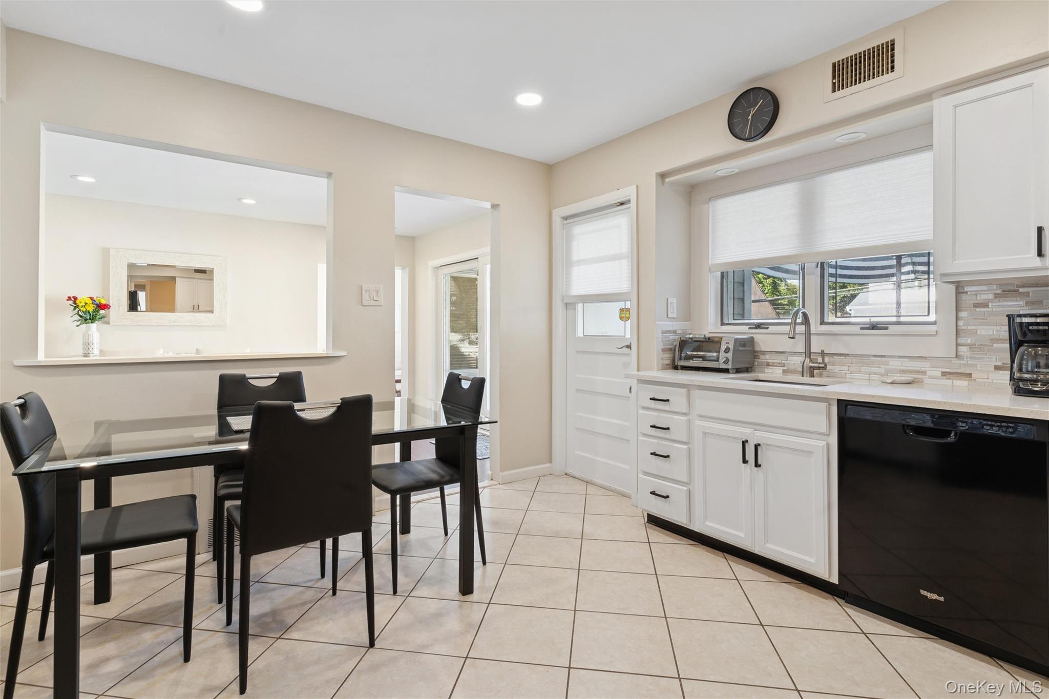 2147 Seneca Drive N, Merrick, NY 11566