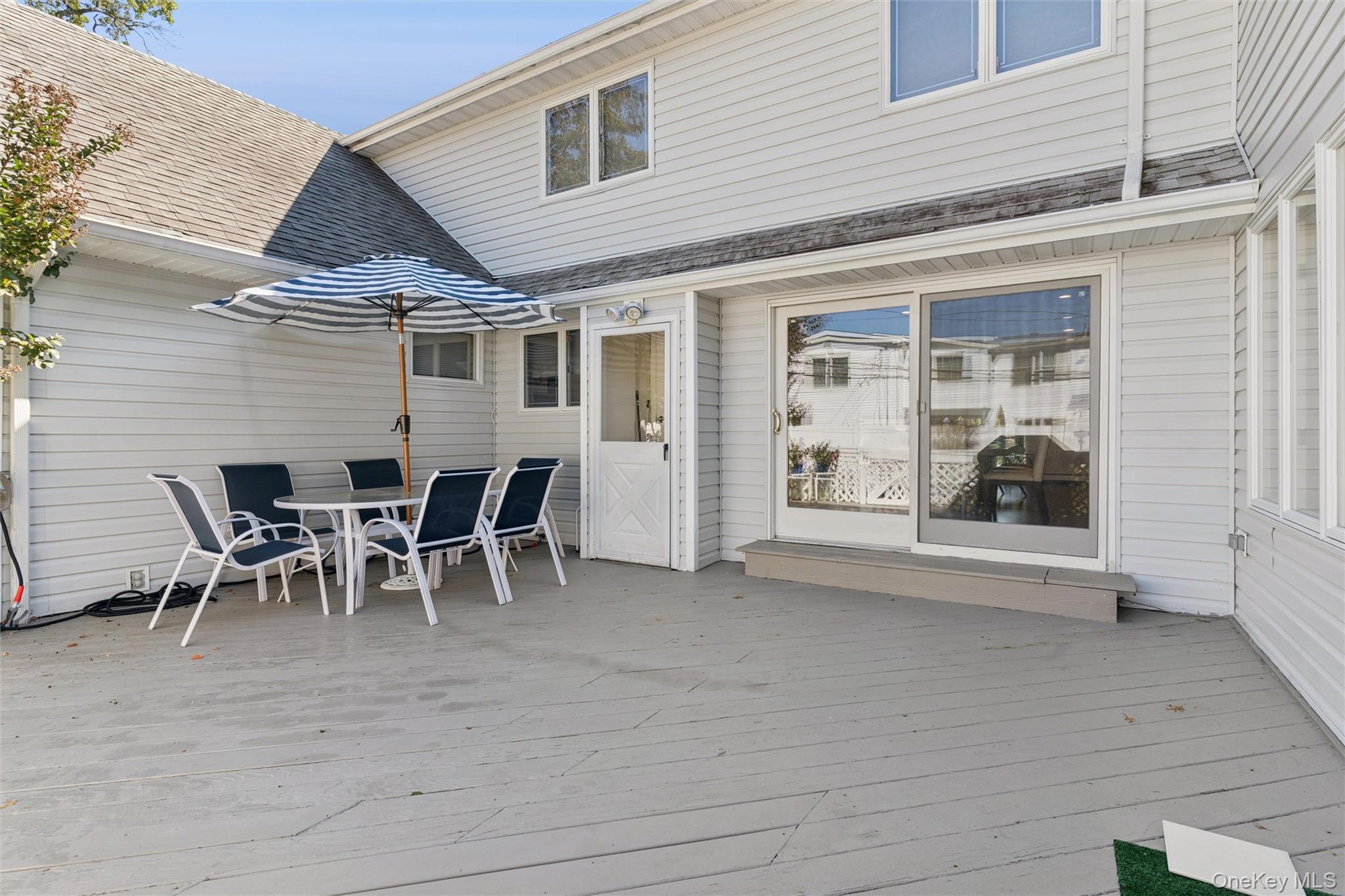 2147 Seneca Drive N, Merrick, NY 11566