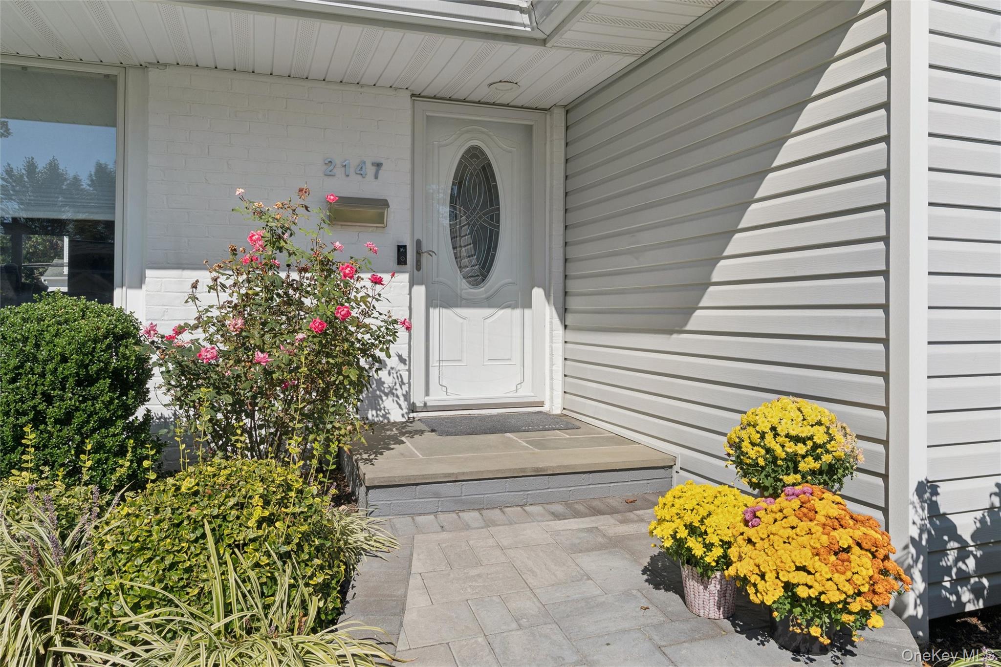 2147 Seneca Drive N, Merrick, NY 11566